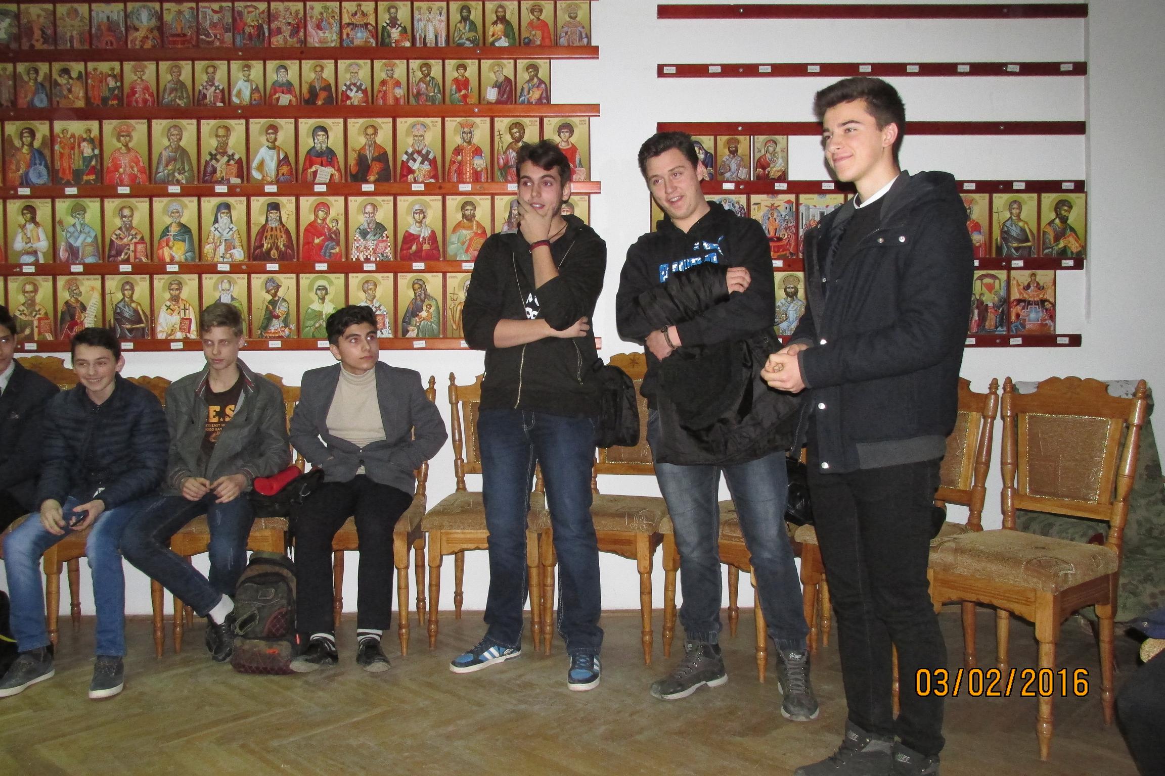 Întâlniri săptămânale ale tinerilor din ATOR Hârlău