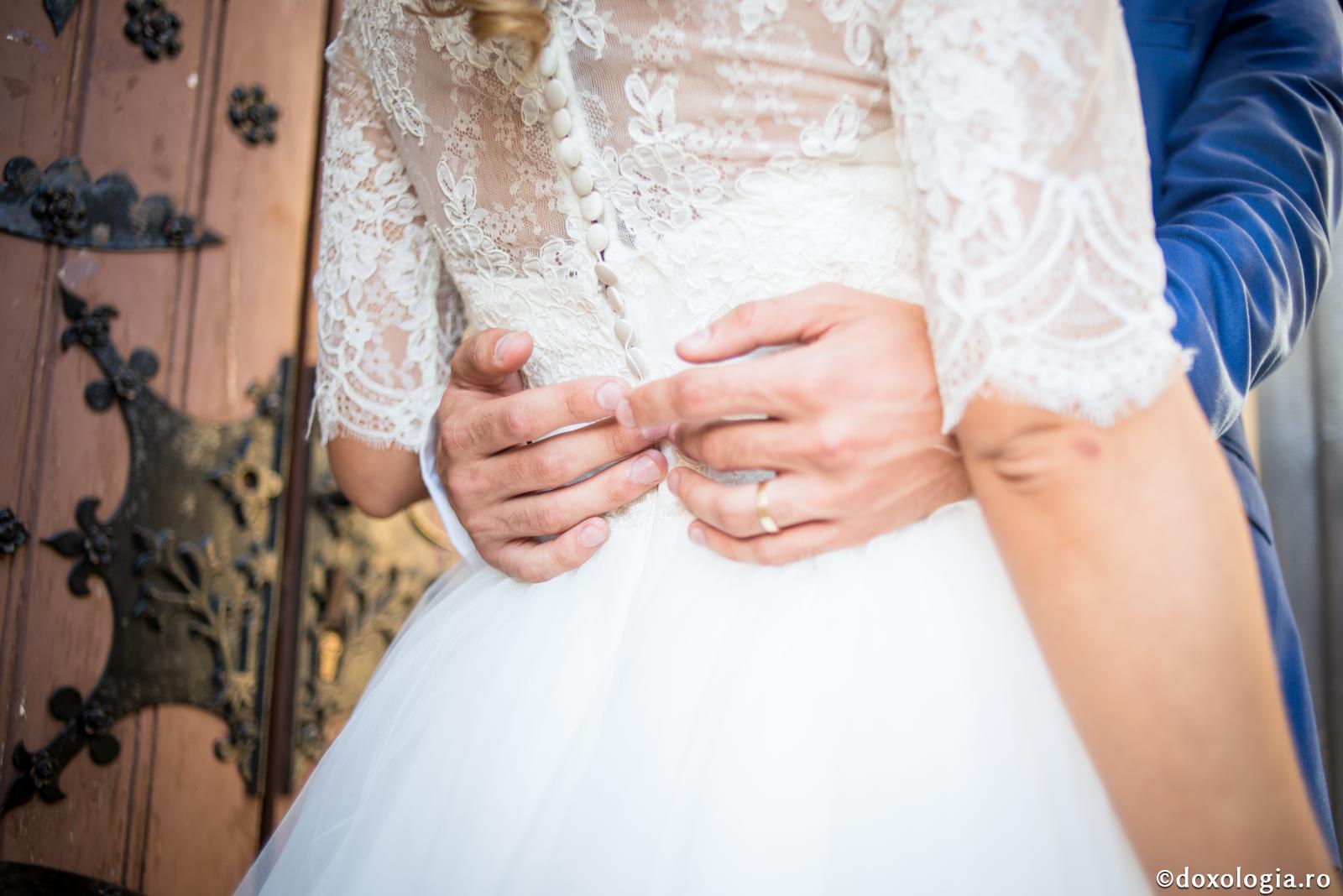 Până unde trebuie să ne dăruim atunci când iubim?