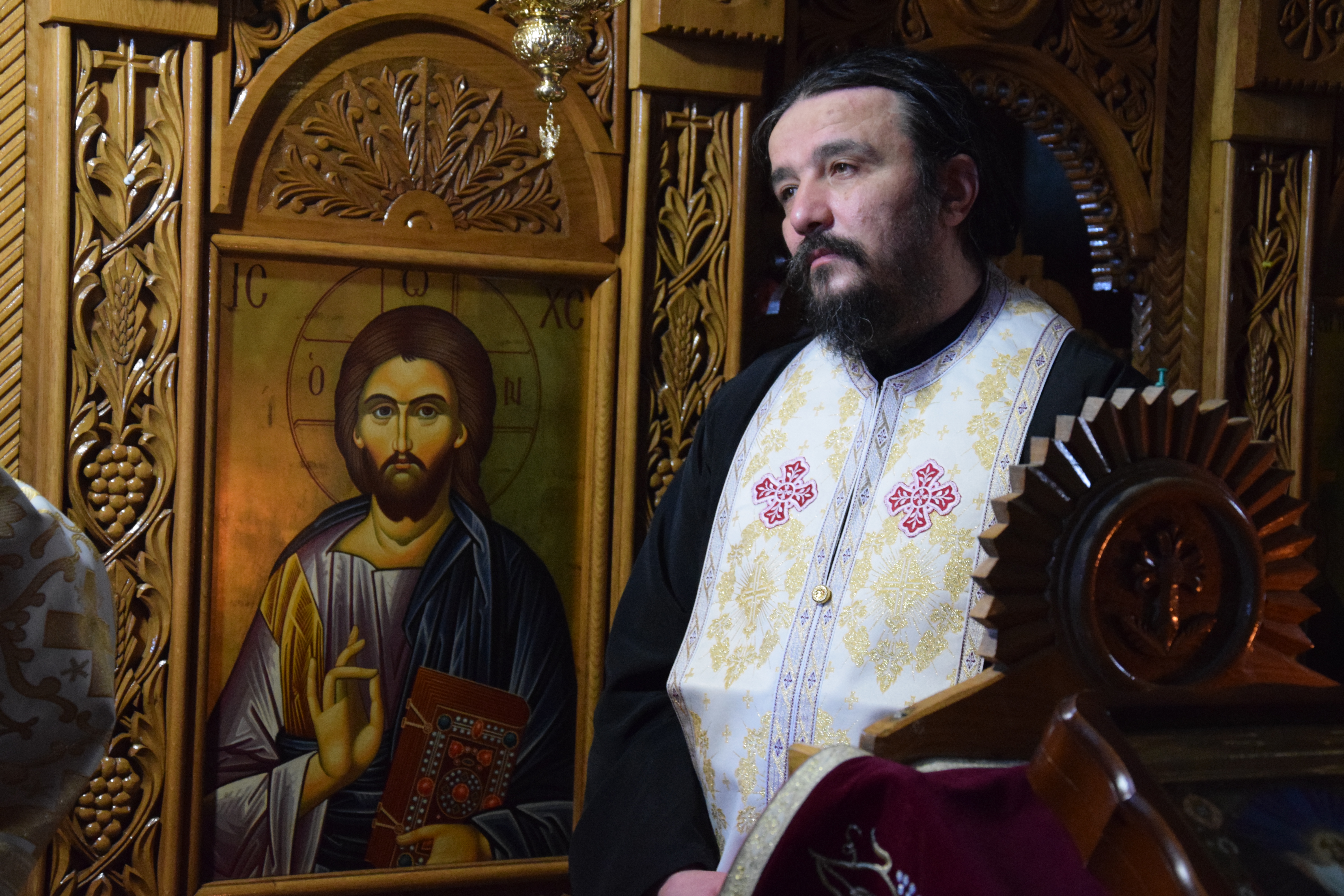 Liturghie oficiată de IPS Părinte Mitropolit Teofan la Schitul Codrii Pașcanilor