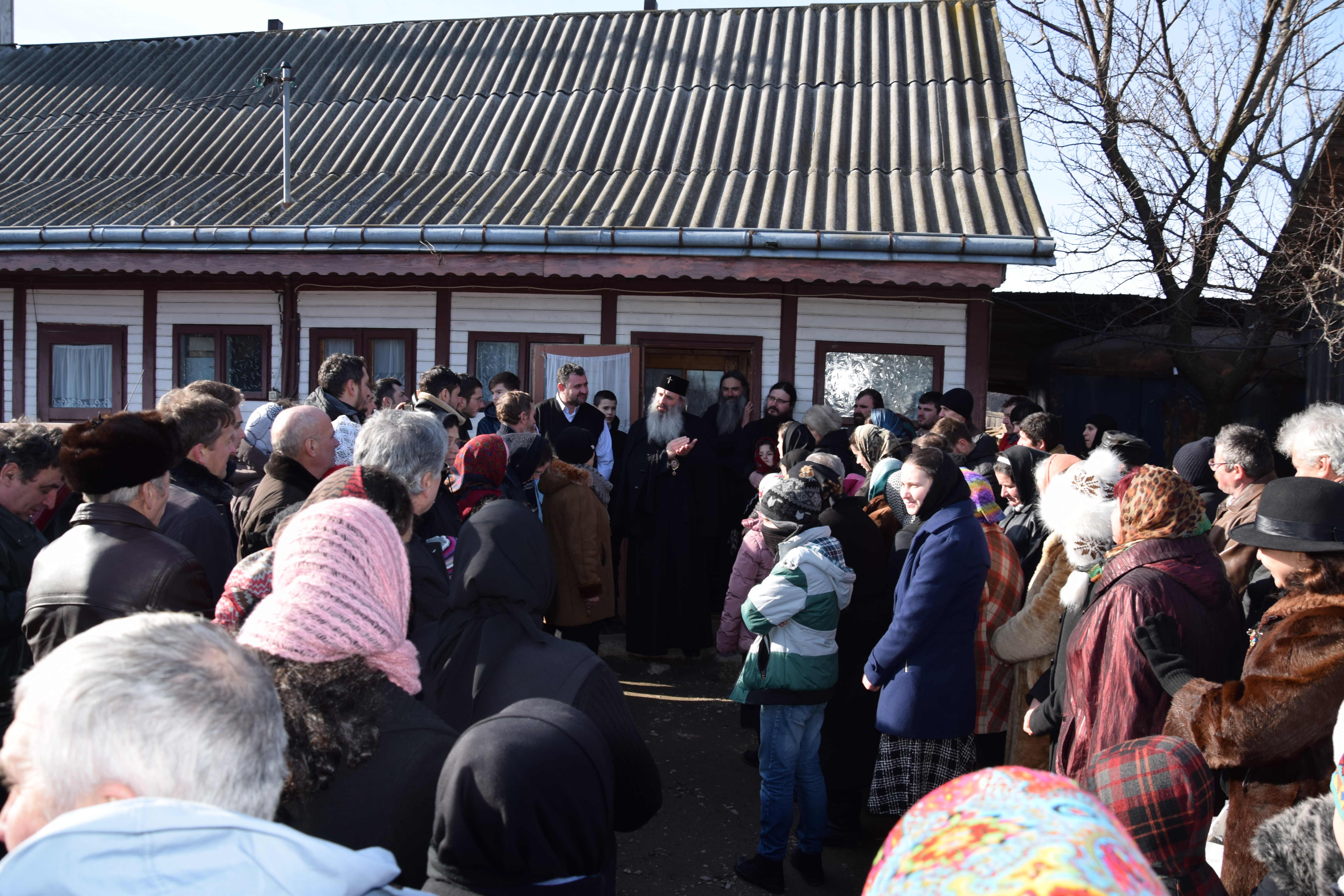 Liturghie oficiată de IPS Părinte Mitropolit Teofan la Schitul Codrii Pașcanilor