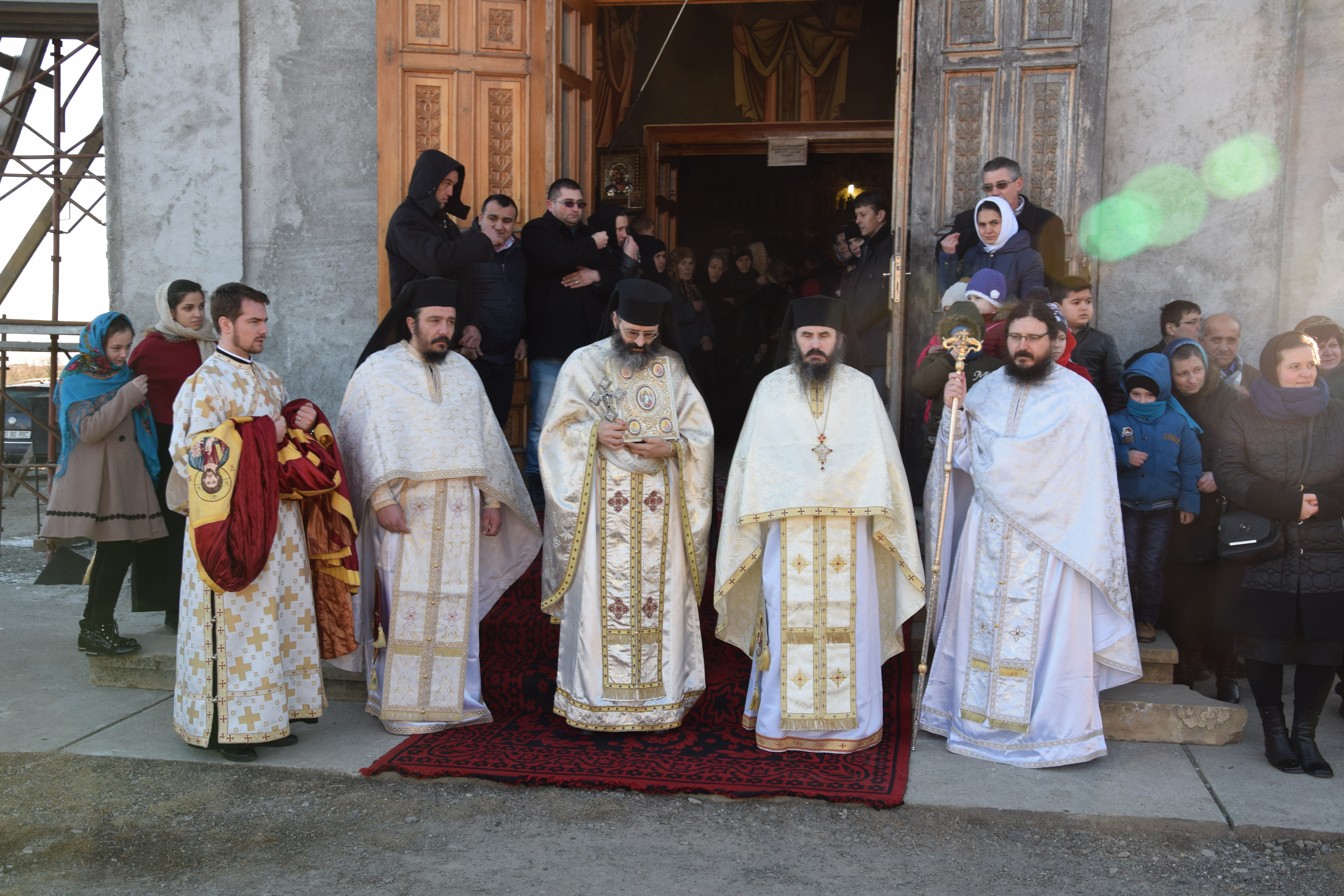 Liturghie oficiată de IPS Părinte Mitropolit Teofan la Schitul Codrii Pașcanilor