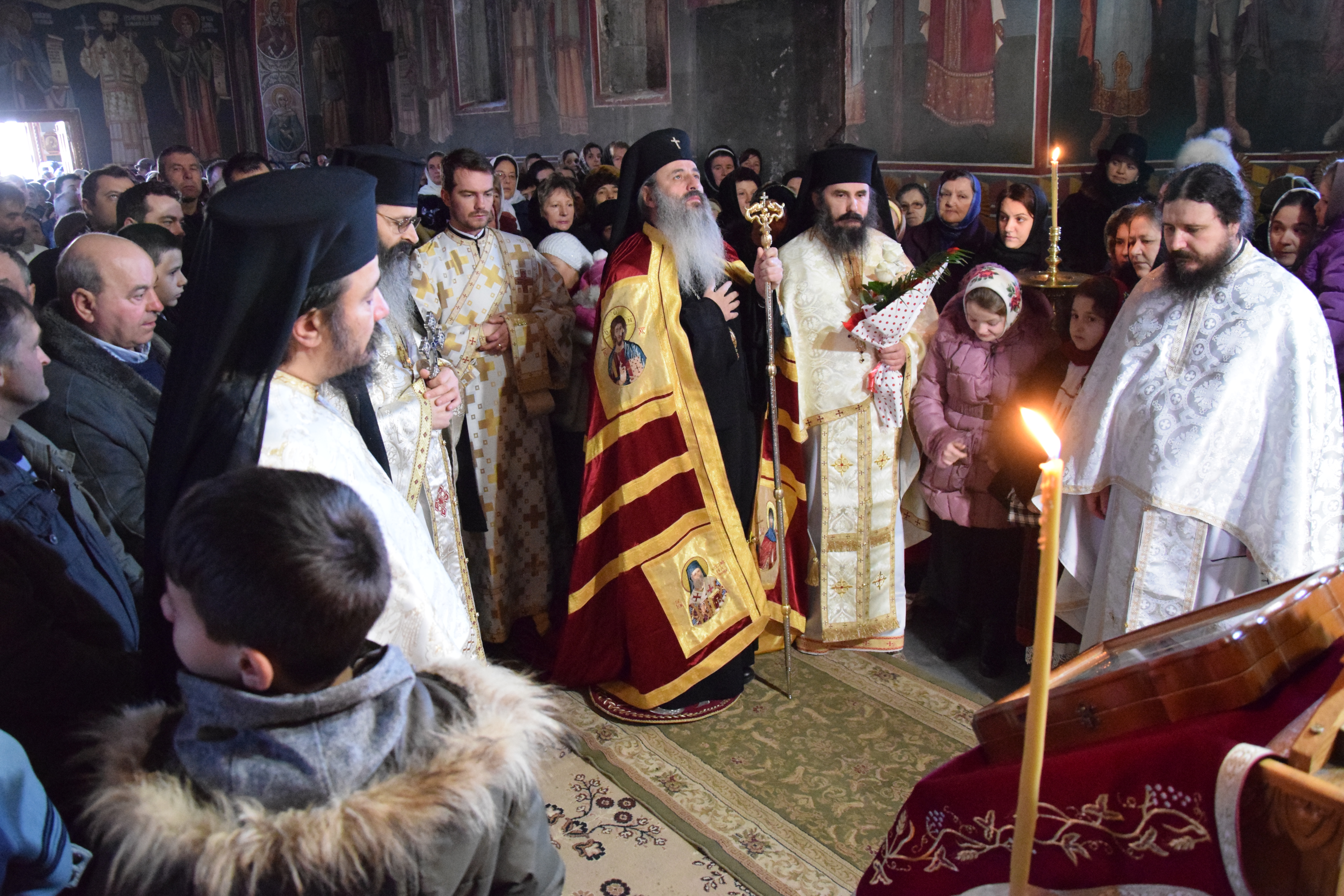 Liturghie oficiată de IPS Părinte Mitropolit Teofan la Schitul Codrii Pașcanilor