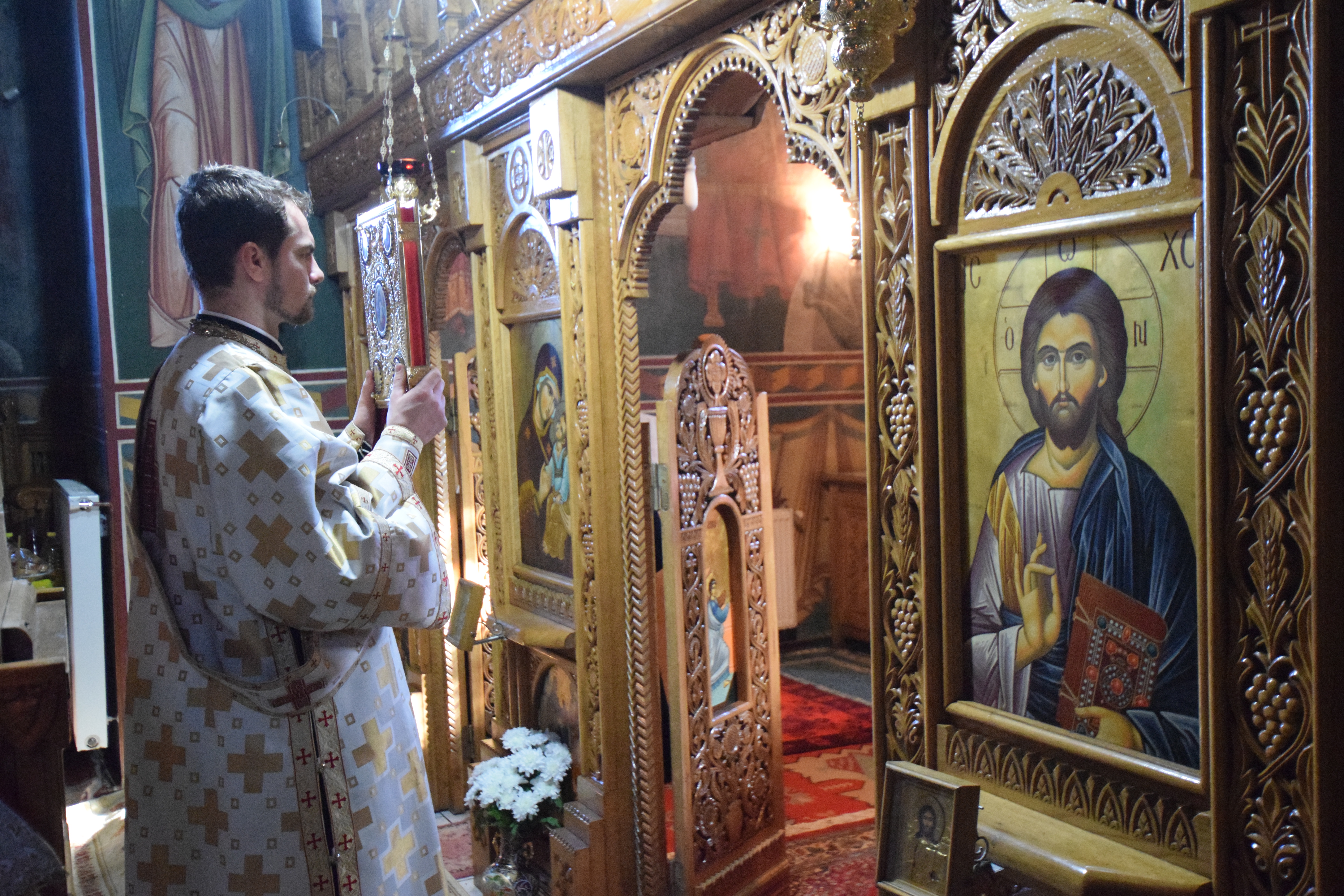 Liturghie oficiată de IPS Părinte Mitropolit Teofan la Schitul Codrii Pașcanilor