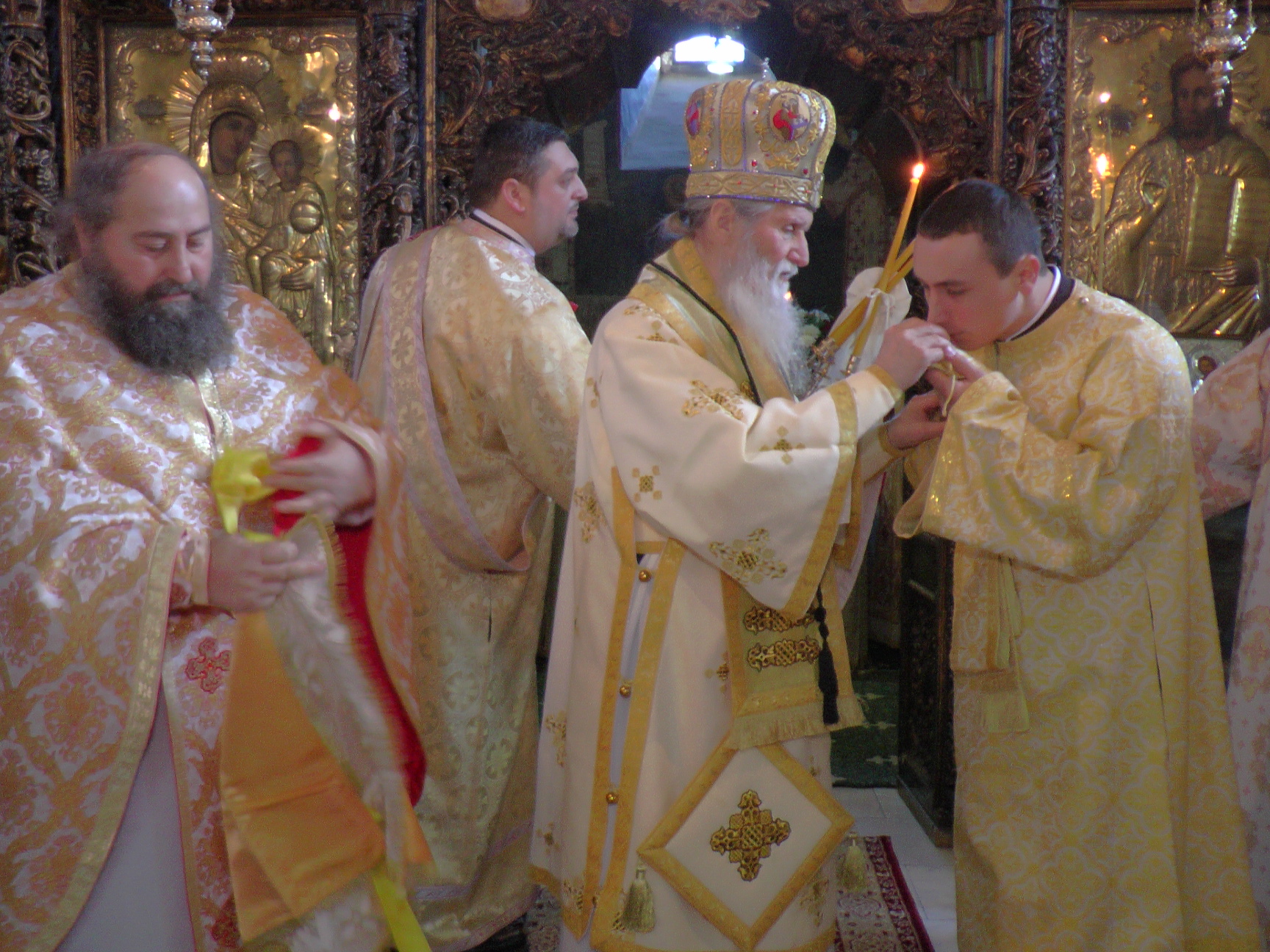 „Dacă ai mai multă pricepere, trebuie să o pui în practică, ajutându-i și pe alții”