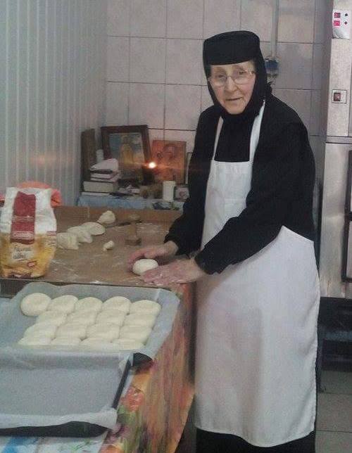 Monahia Lavrentia Canişag a plecat la Domnul