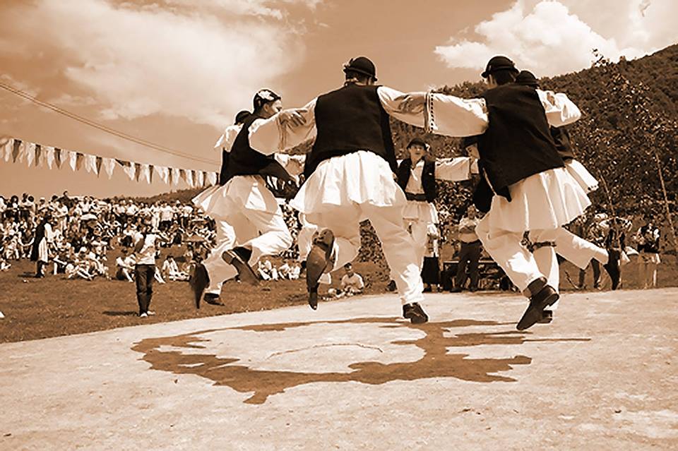 „O seară românească”, organizată de ASCOR Iași