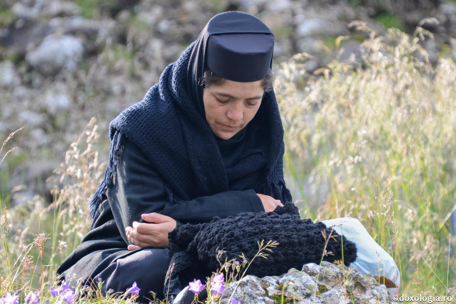 Aceasta înseamnă rugăciunea: permanentă pocăință, neîncetată chemare a milei divine