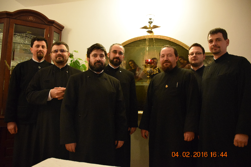 Şedinţă de lucru a Biroului pentru catehizare al Arhiepiscopiei Iaşilor Şedinţă de lucru a Biroului pentru catehizare al Arhiepiscopiei Iaşilor