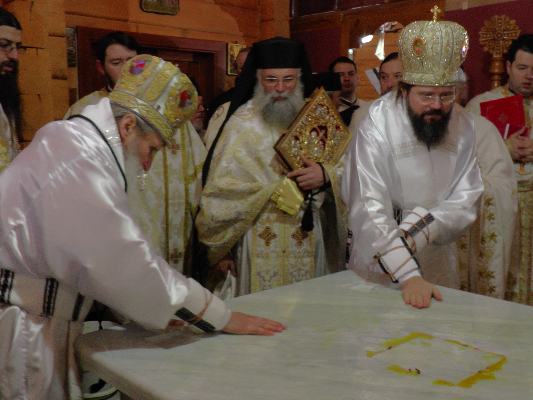 Sfințire de biserică în localitatea suceveană Straja