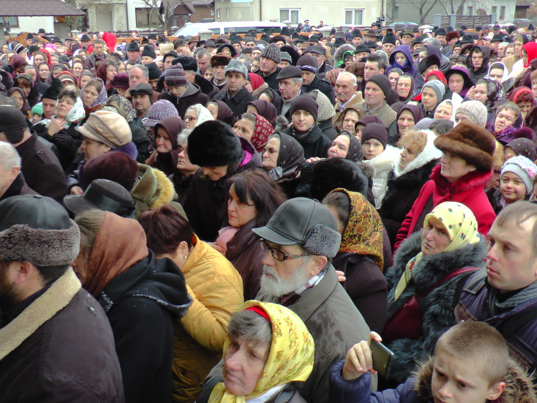 Sfințire de biserică în localitatea suceveană Straja