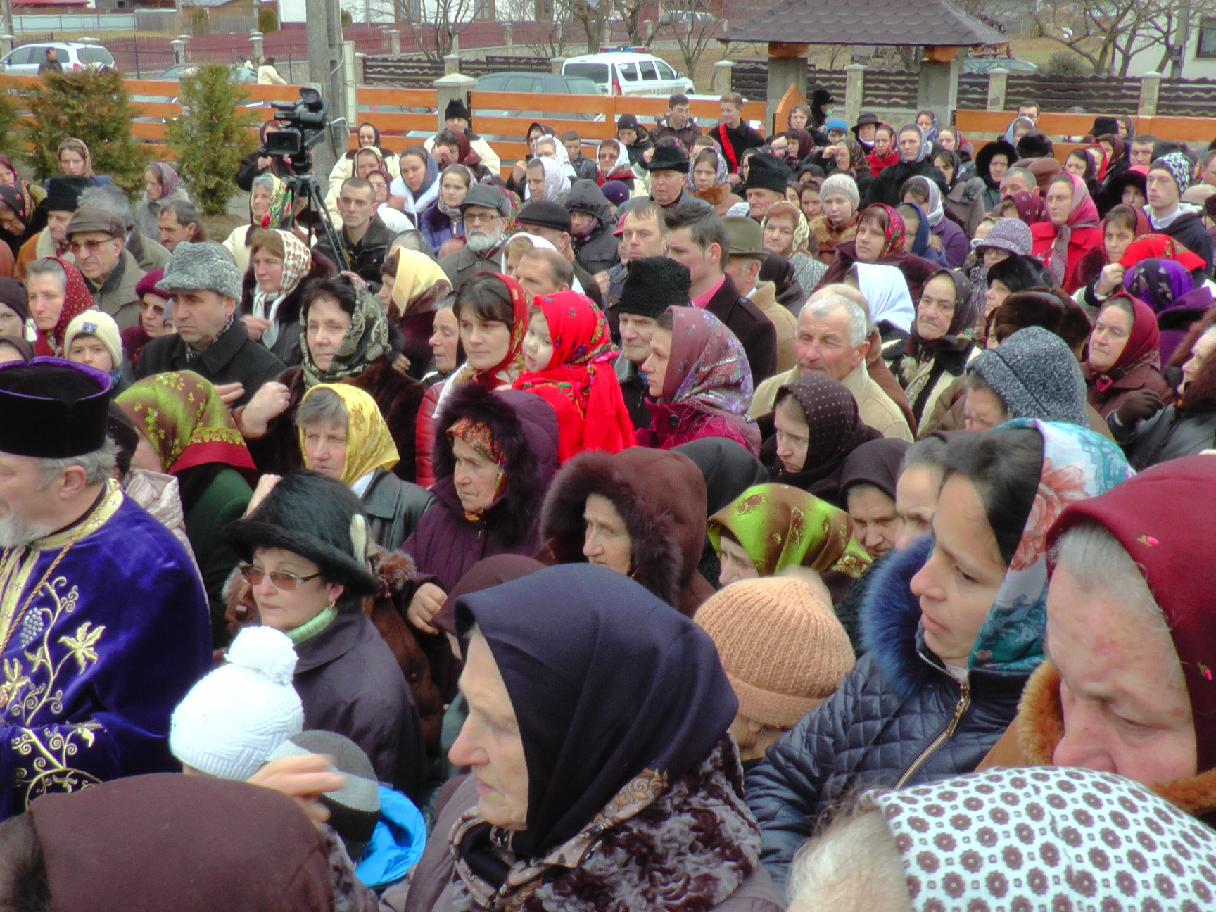 Sfințire de biserică în localitatea suceveană Straja