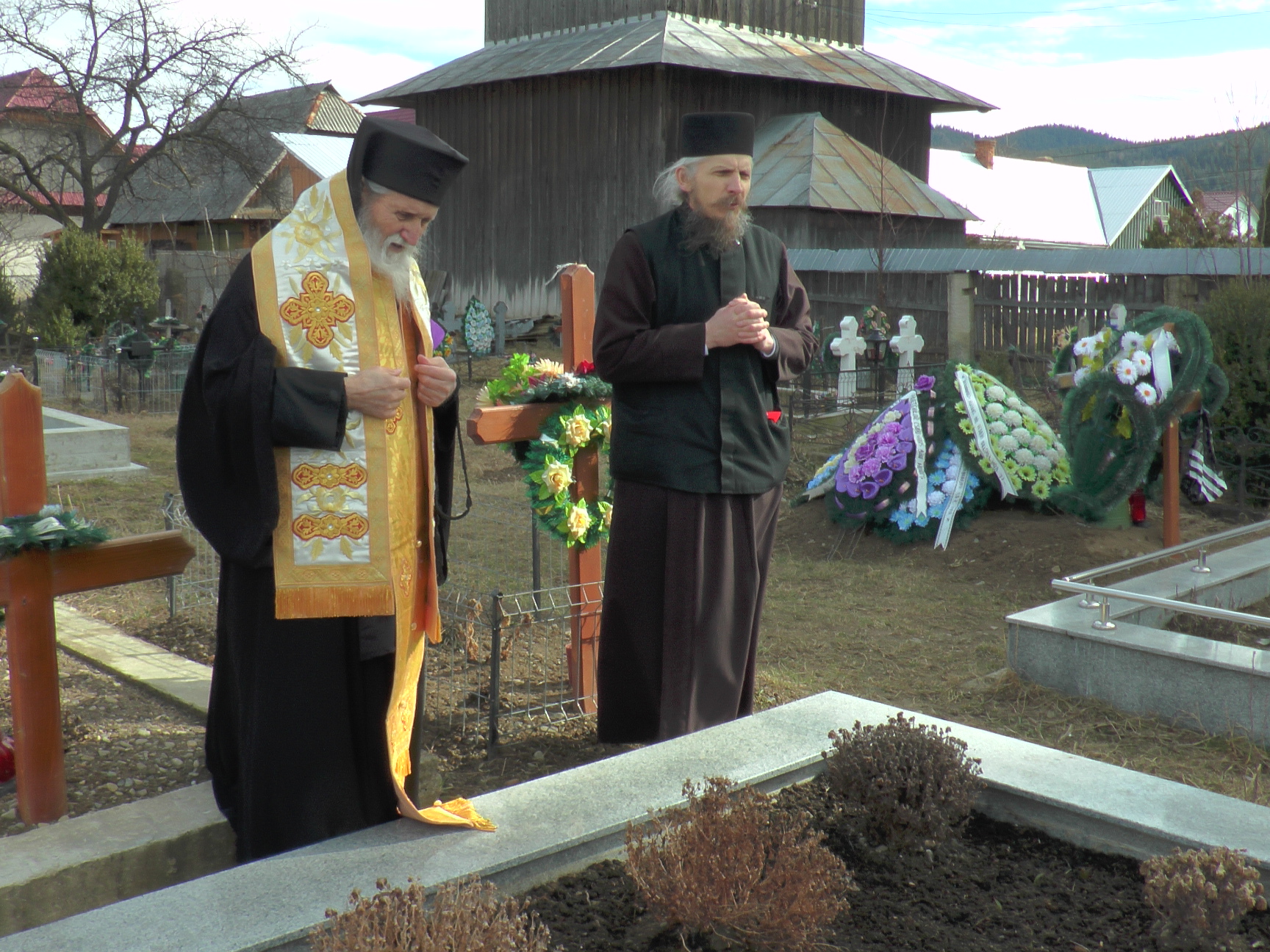 Sfințire de biserică în localitatea suceveană Straja