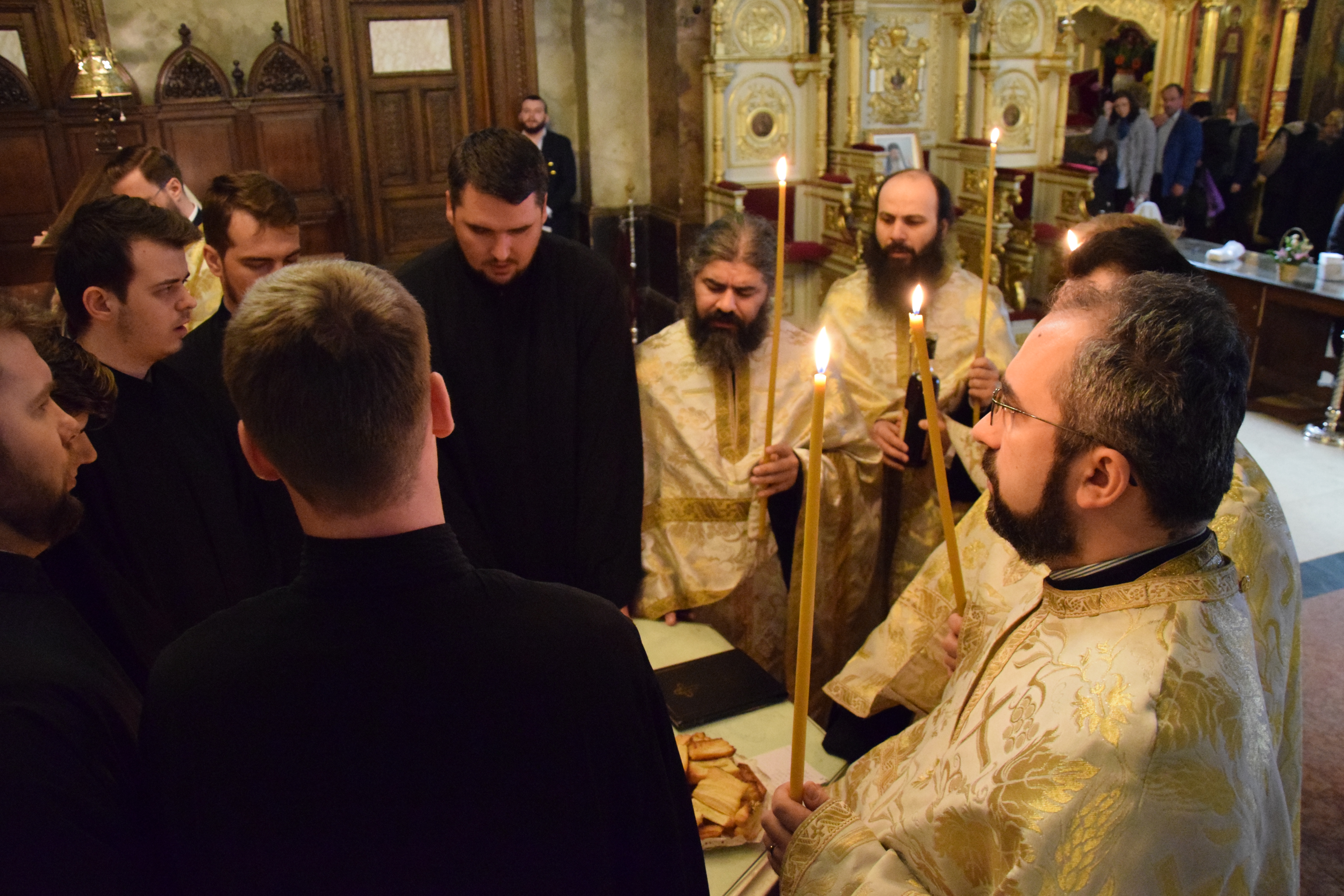 Foto: Tudorel Rusu Slujbă de pomenire la Iași pentru Regina Elisabeta a României