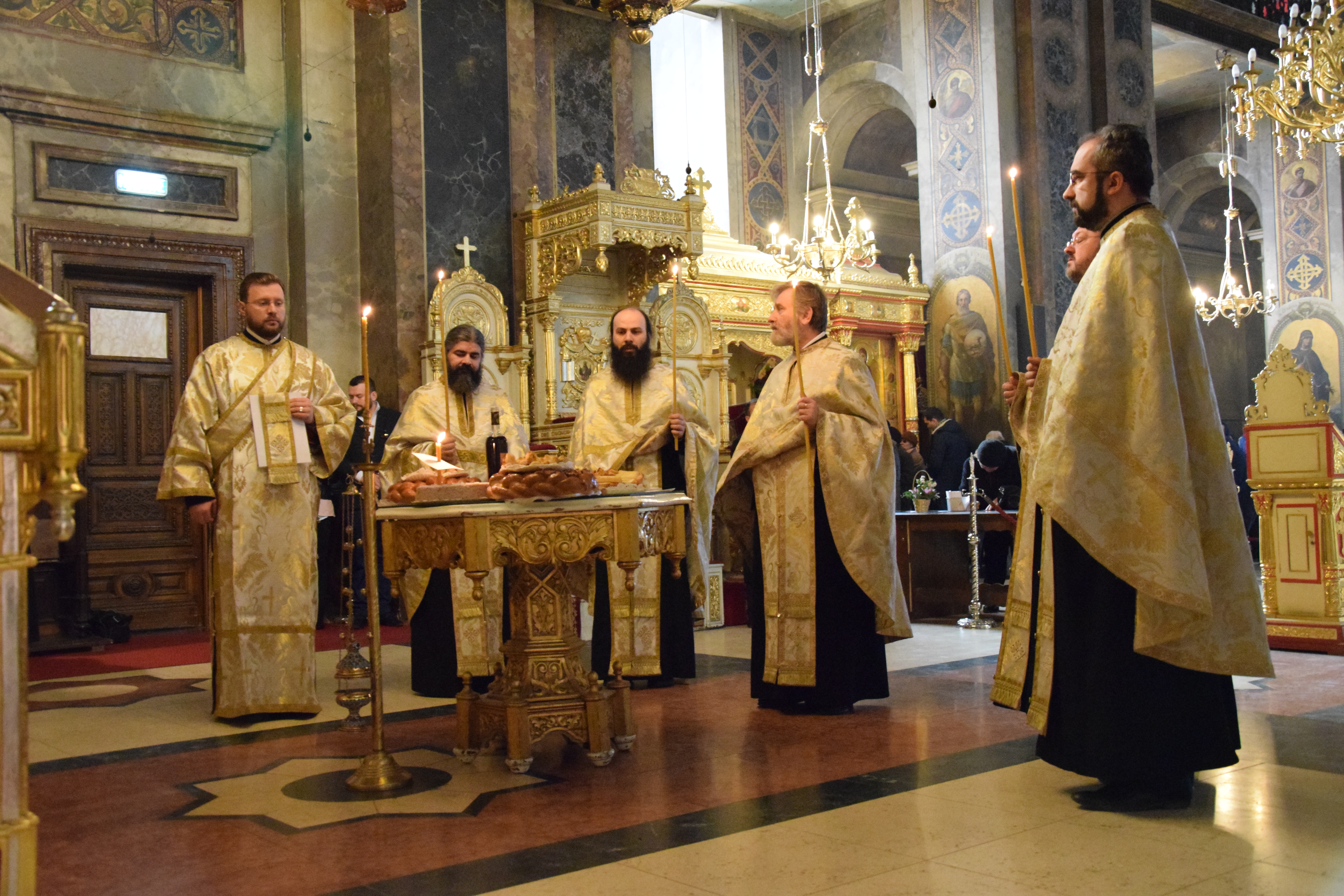 Foto: Tudorel Rusu Slujbă de pomenire la Iași pentru Regina Elisabeta a României