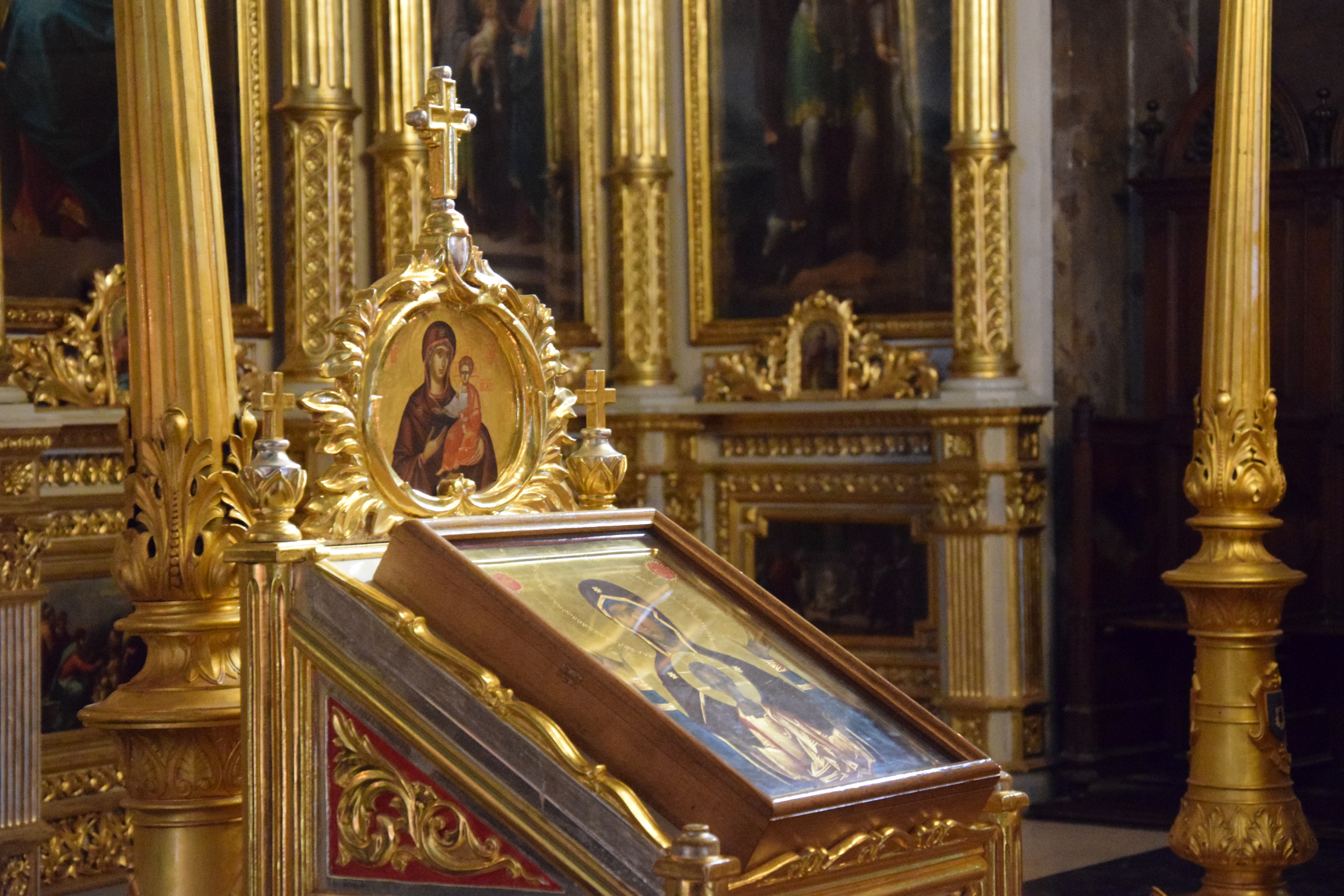 Foto: Tudorel Rusu Slujbă de pomenire la Iași pentru Regina Elisabeta a României