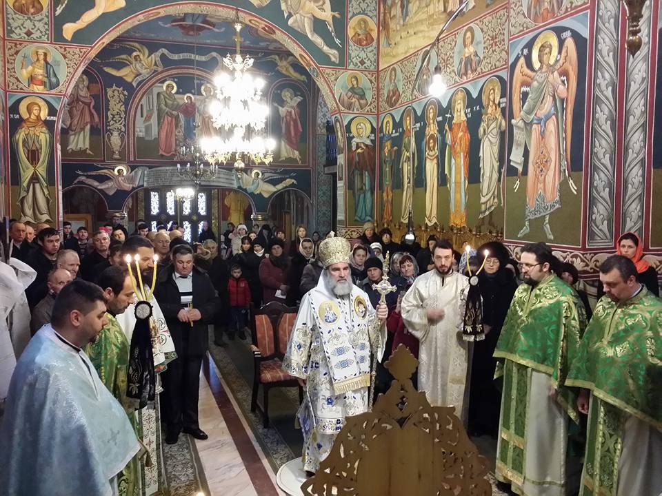 Slujbe arhiereşti la Bacău Slujbe arhiereşti la Bacău