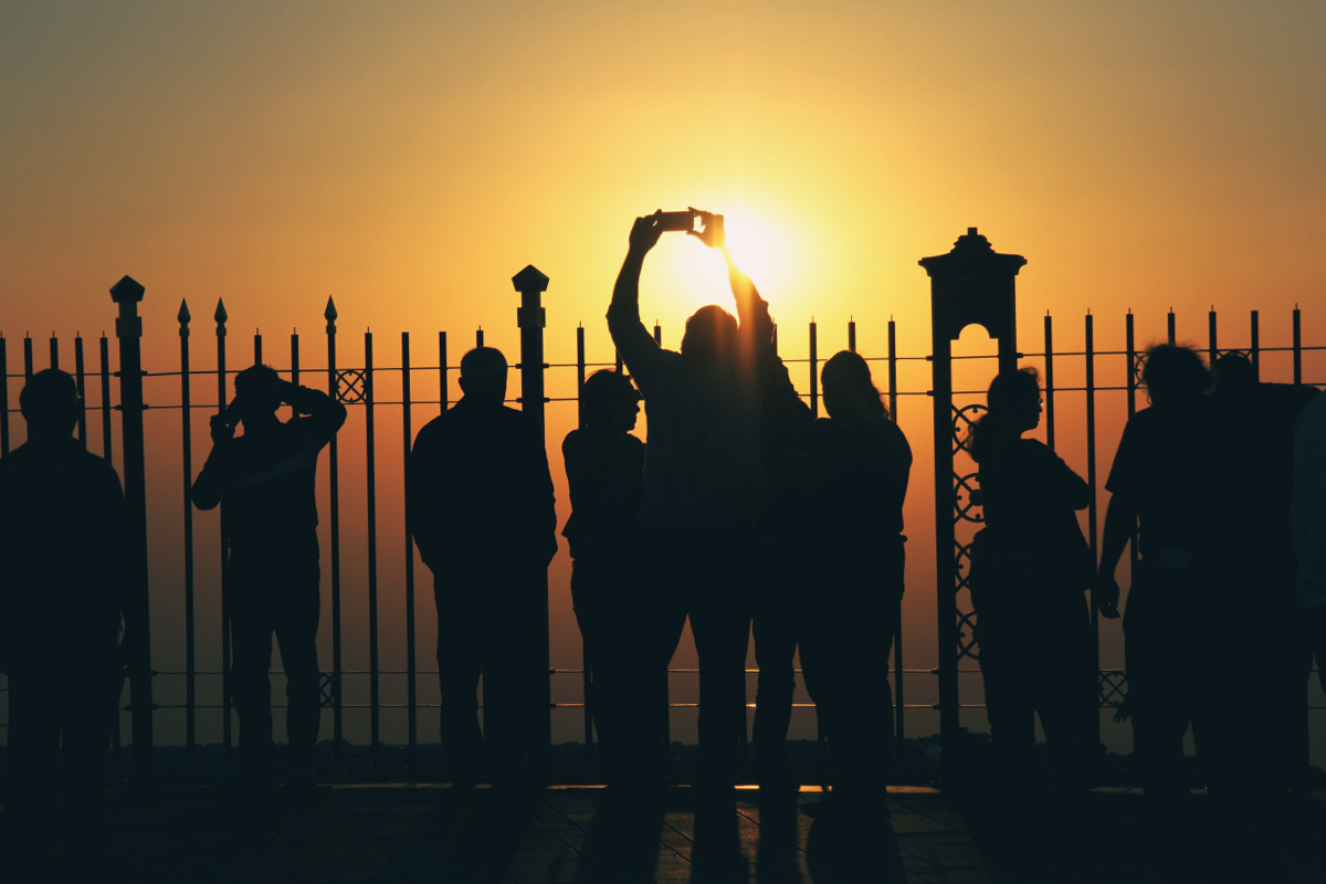 Adolescenții, între libertate și libertinaj