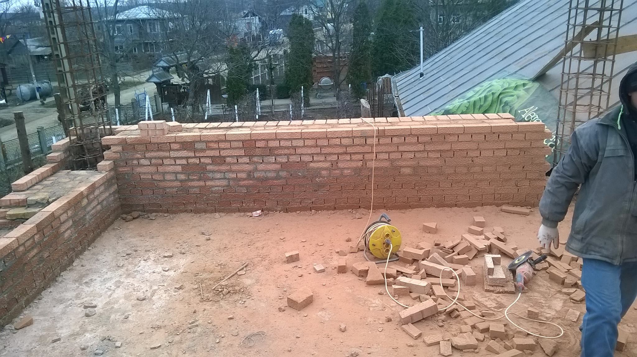 S-au reluat lucrările la biserica din Andrieşeni