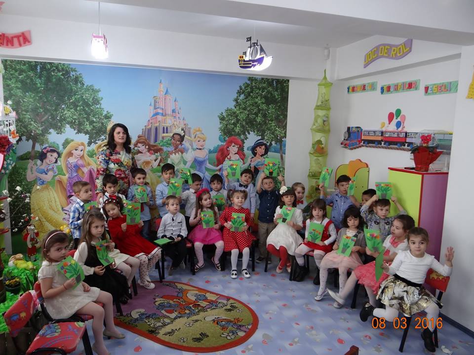Ziua de 8 martie, marcată la Grădiniţa „Sfânta Cuvioasă Parascheva” din Buzău Ziua de 8 martie, marcată la Grădiniţa „Sfânta Cuvioasă Parascheva” din Buzău