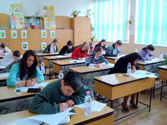 100 de elevi din județul Cluj, la faza județeană a Olimpiadei de Religie 100 de elevi din județul Cluj, la faza județeană a Olimpiadei de Religie