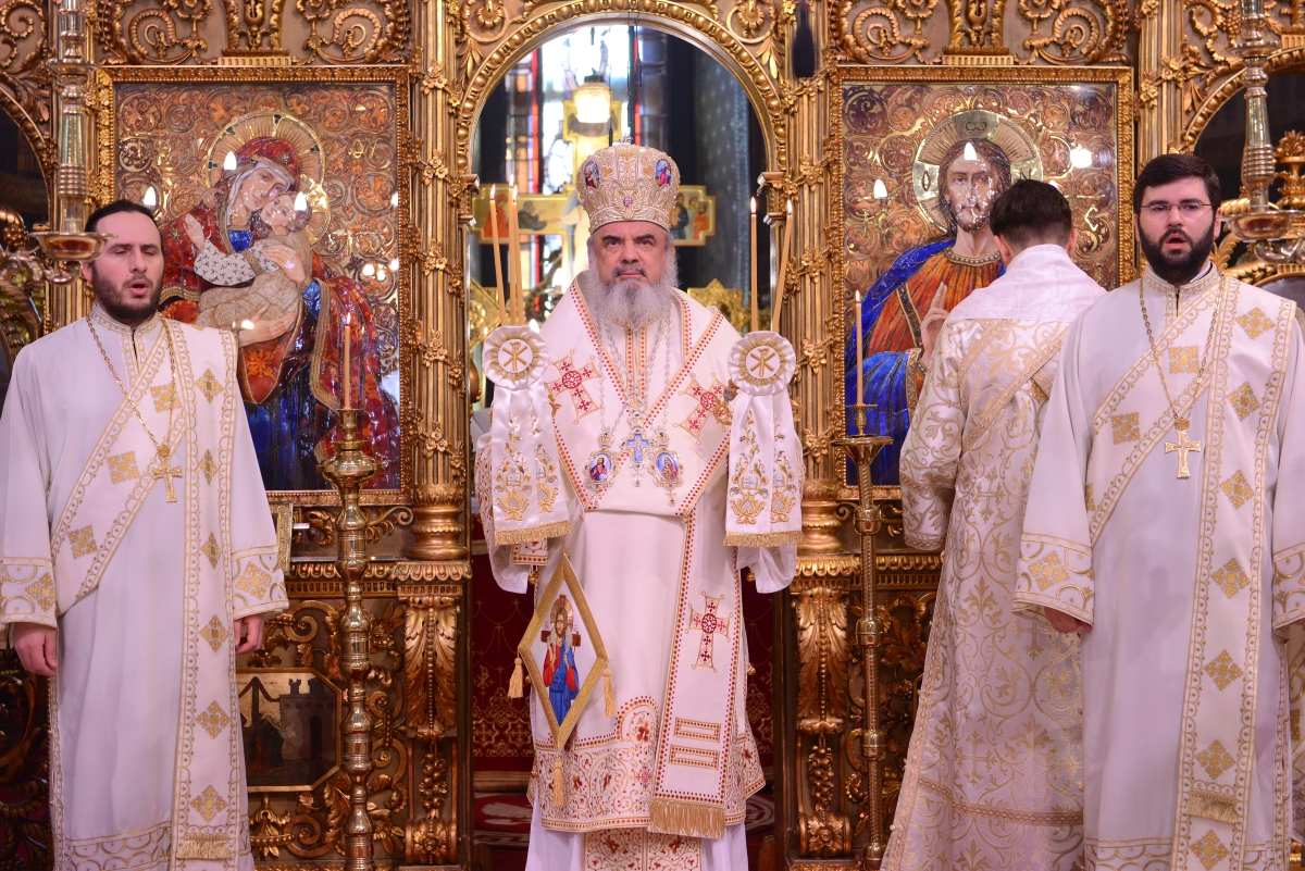 Preafericitul Părinte Daniel: „Criteriul ultim al Judecăţii finale este iubirea”