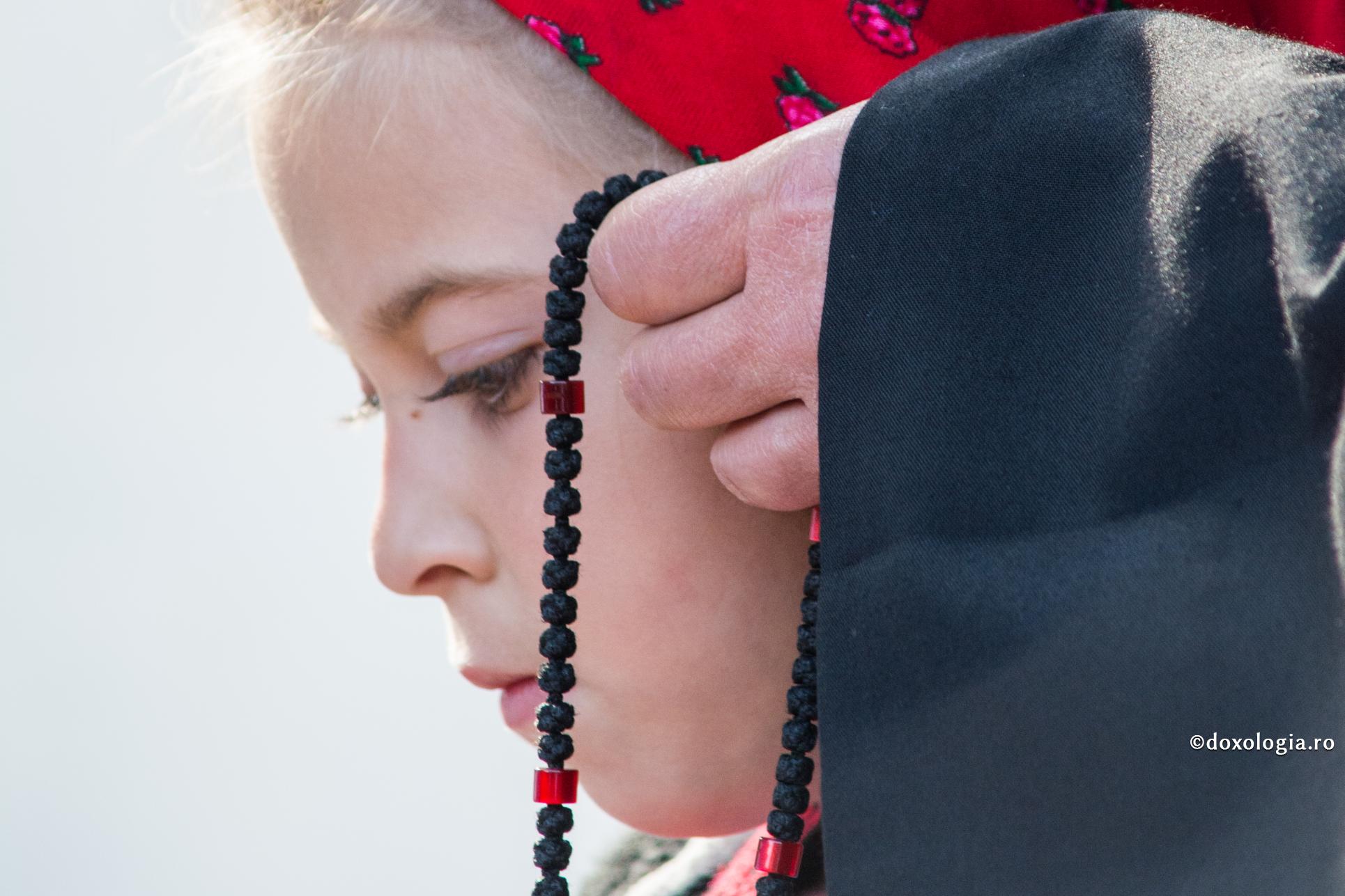 Un iepuraș pentru starețul Ambrozie ‒ Să vorbim pe limba copiilor noștri!