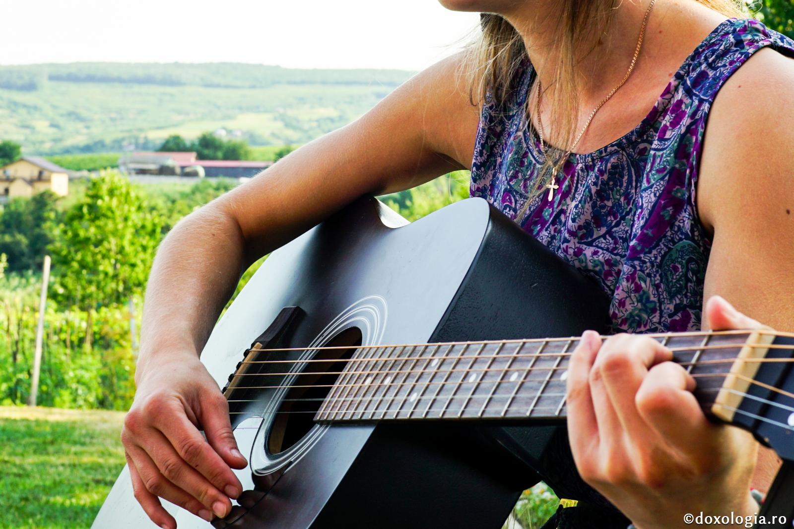 Artterapia, o cale de a ajunge la sine