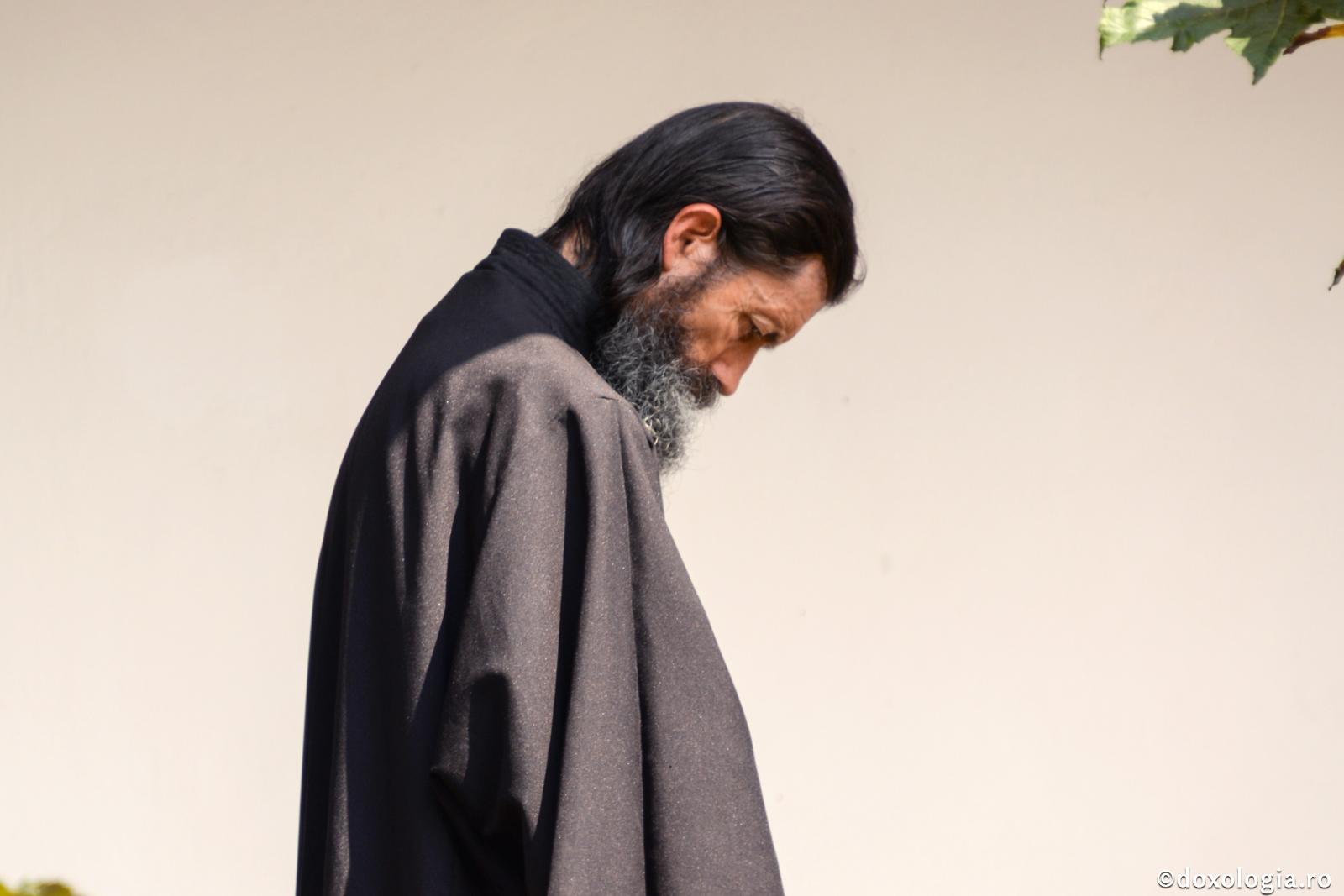 Cel care a dobândit isihia cunoaște adâncul tainelor