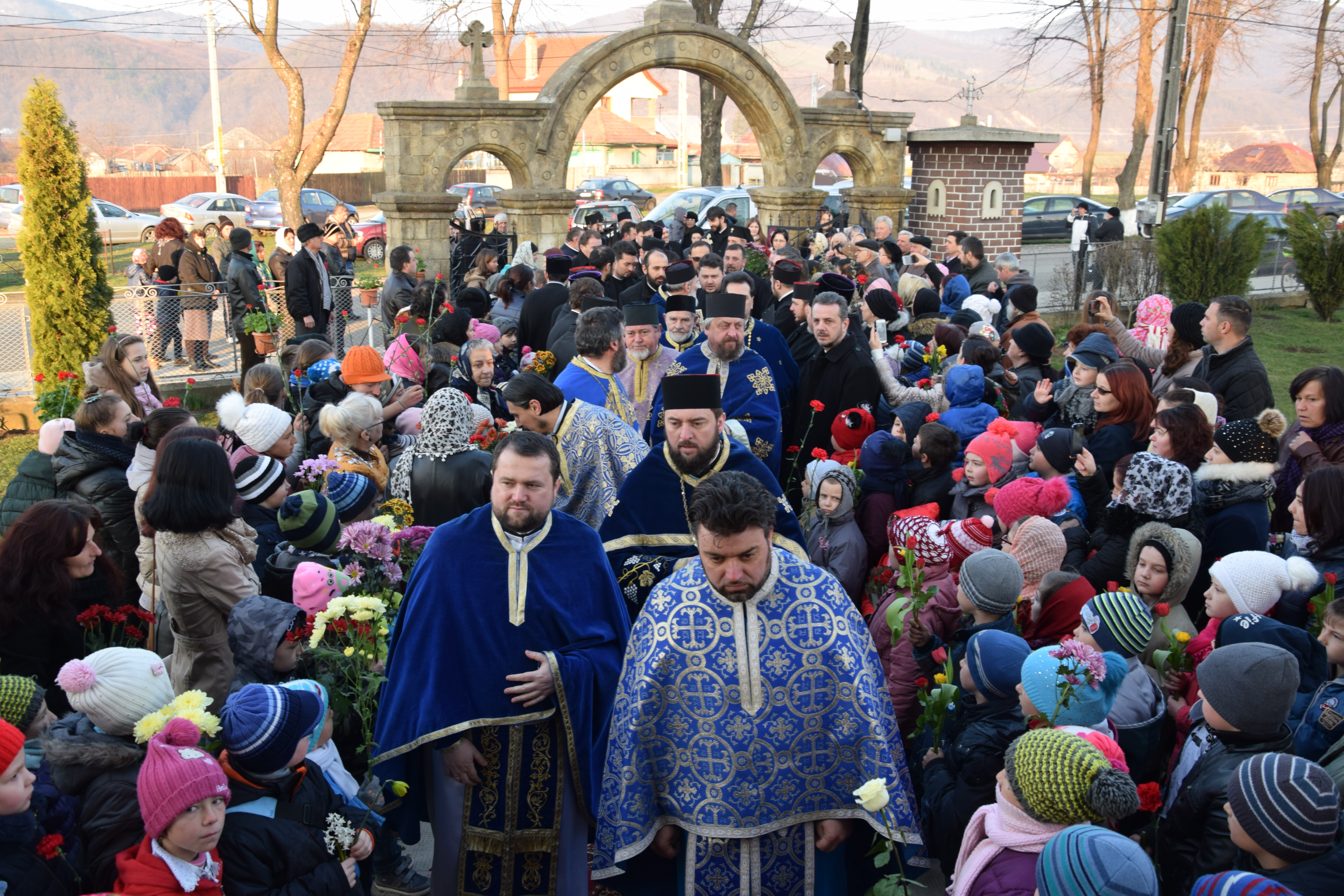 Preoții din Protopopiatul Piatra Neamț, îndemnați să desfășoare activități cu tinerii