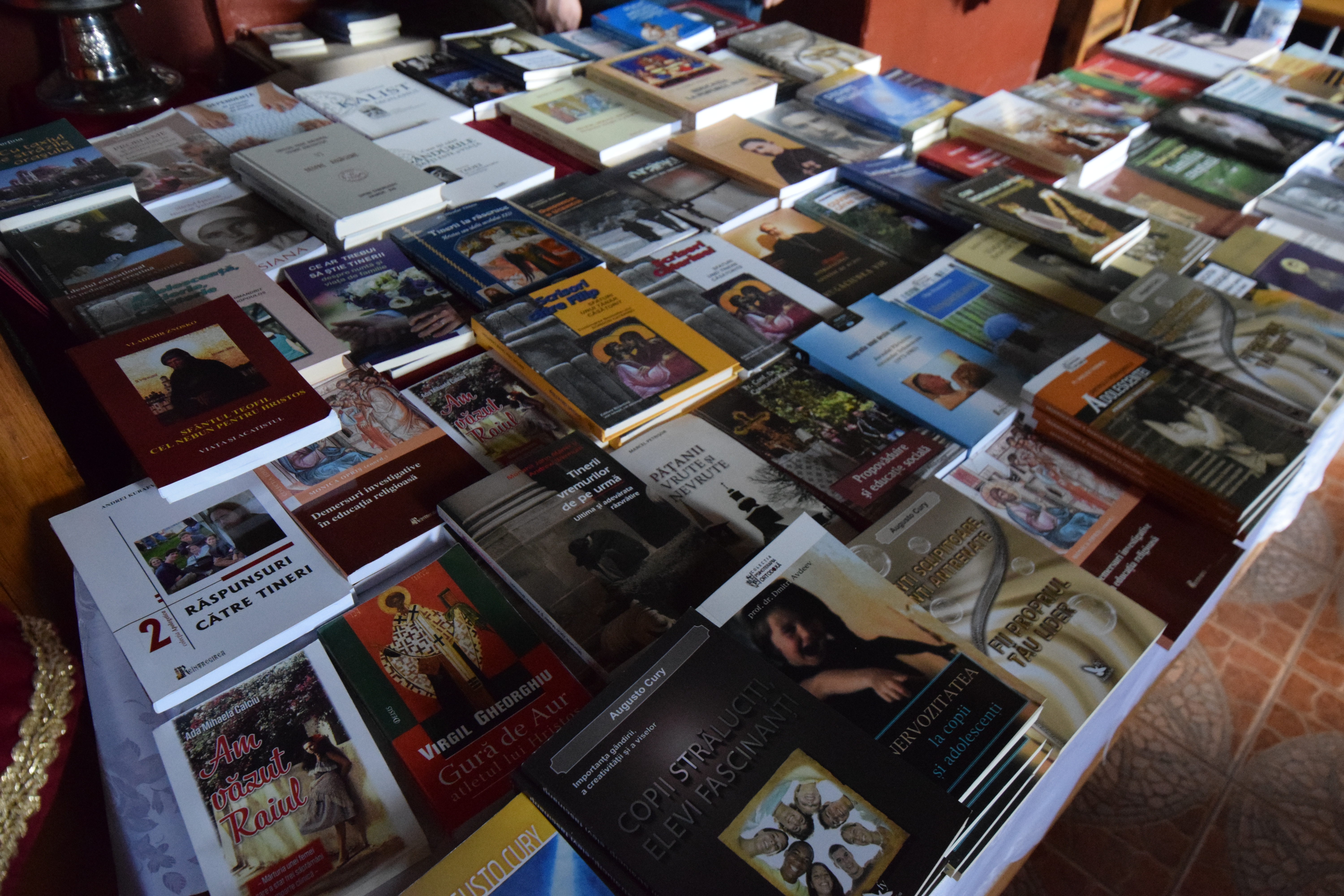 Preoții din Protopopiatul Piatra Neamț, îndemnați să desfășoare activități cu tinerii