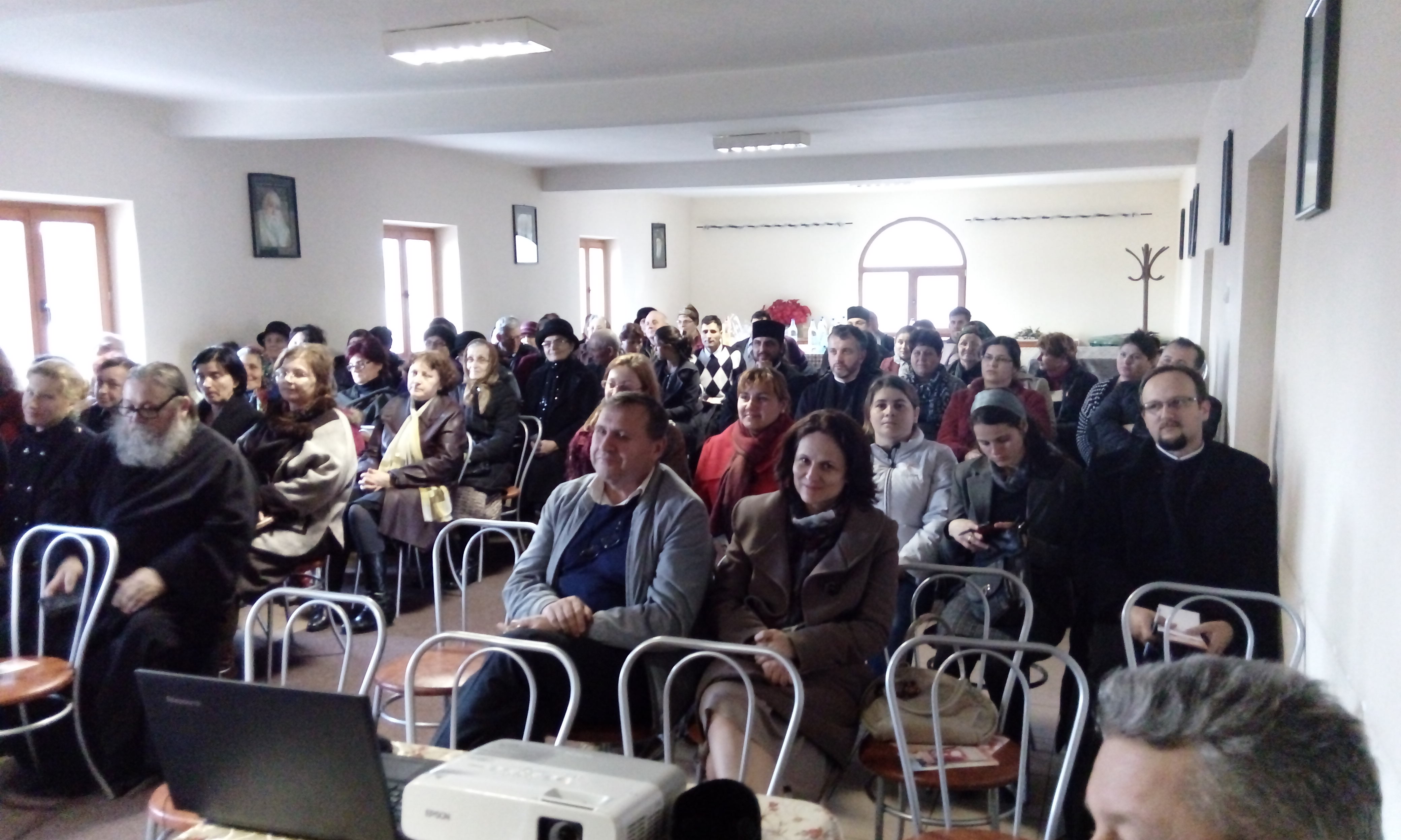 Conferință Provita la Parohia „Sf. Ierarh Nicolae” din Podu-Iloaiei Conferință Provita la Parohia „Sf. Ierarh Nicolae” din Podu-Iloaiei