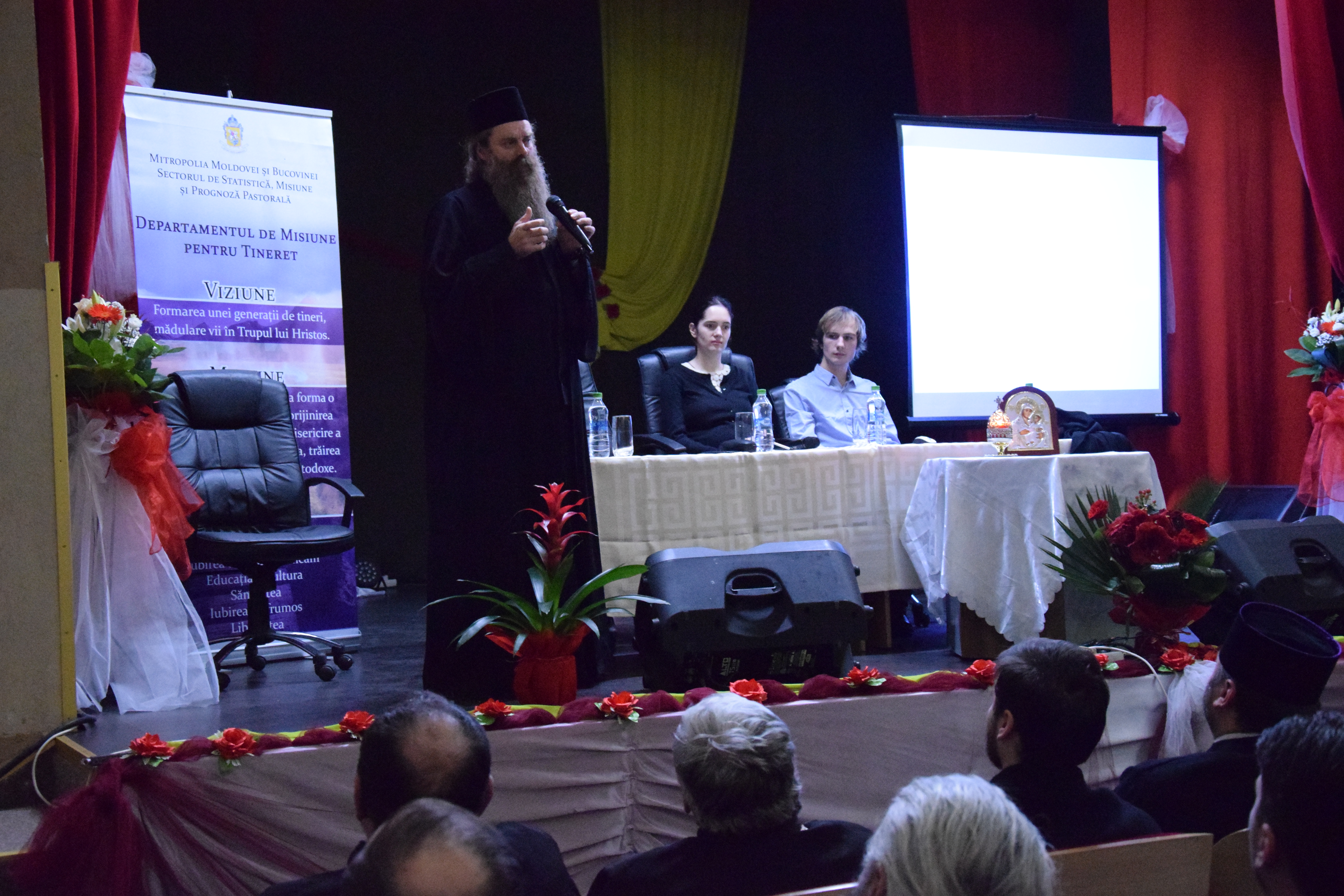 Conferință semestrială preoțească: „Preotul și tânărul împreună pe drumul către Dumnezeu“. Conferință semestrială preoțească: „Preotul și tânărul împreună pe drumul către Dumnezeu“.