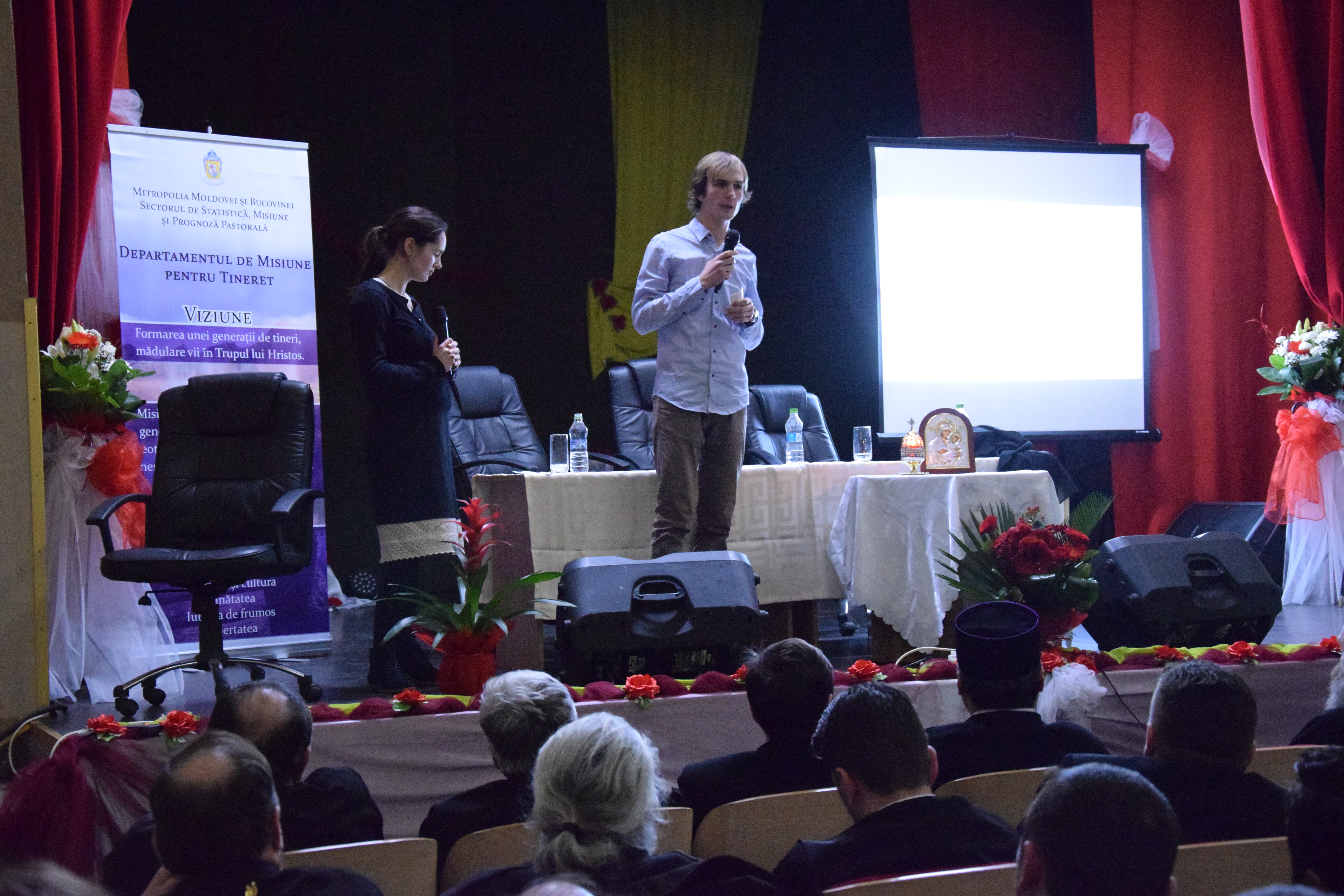 Conferință semestrială preoțească: „Preotul și tânărul împreună pe drumul către Dumnezeu“. Conferință semestrială preoțească: „Preotul și tânărul împreună pe drumul către Dumnezeu“.