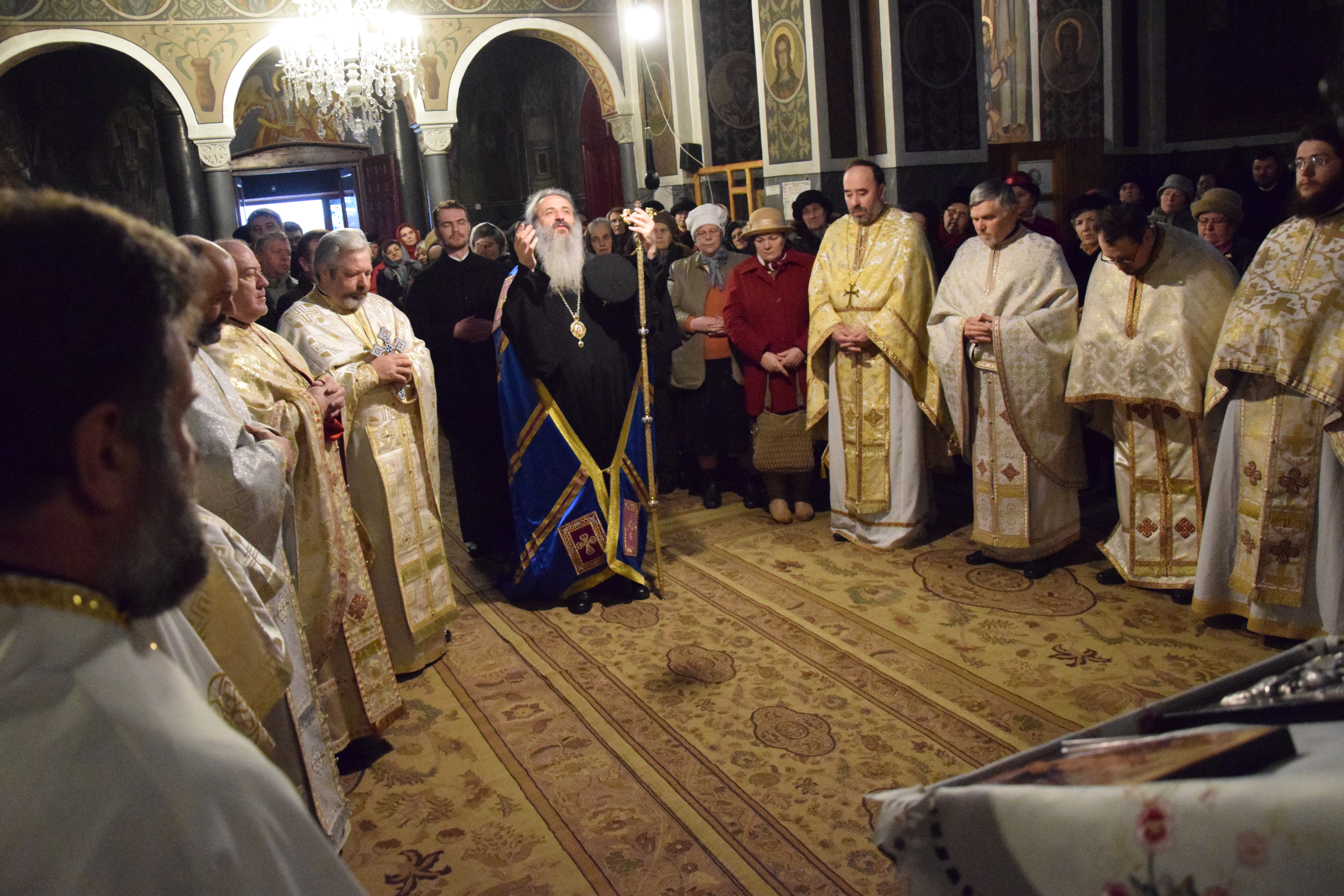 Conferință semestrială preoțească: „Preotul și tânărul împreună pe drumul către Dumnezeu“. Conferință semestrială preoțească: „Preotul și tânărul împreună pe drumul către Dumnezeu“.