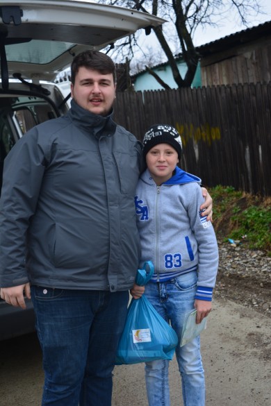 „Dăruiește un zâmbet”, proiectul Colegiului „Sf. Nicolae” pentru copiii din Stânca, Pocreaca și Doroșcani