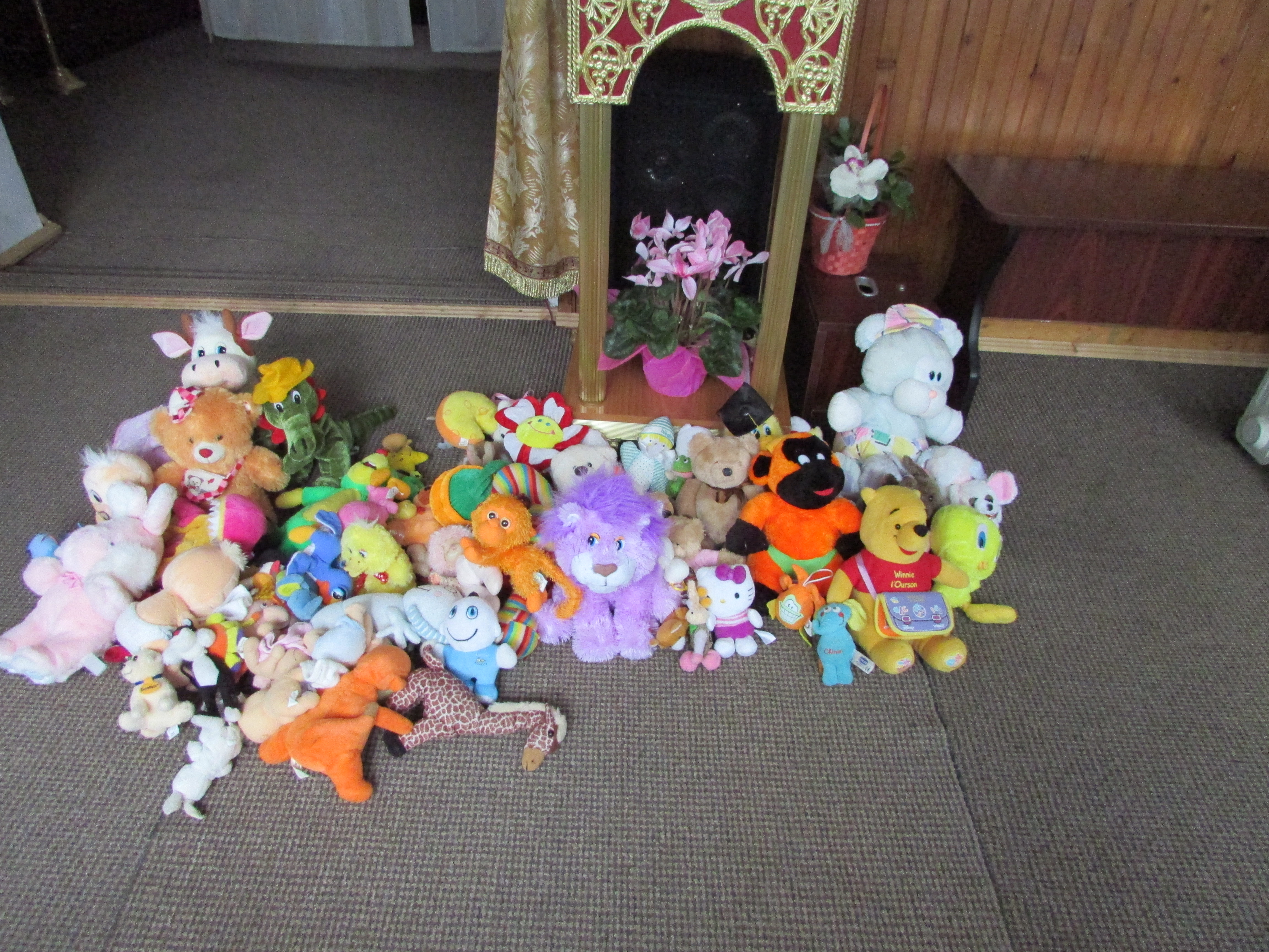 „Spital de jucării” deschis la Parohia Precista III din Piatra Neamţ