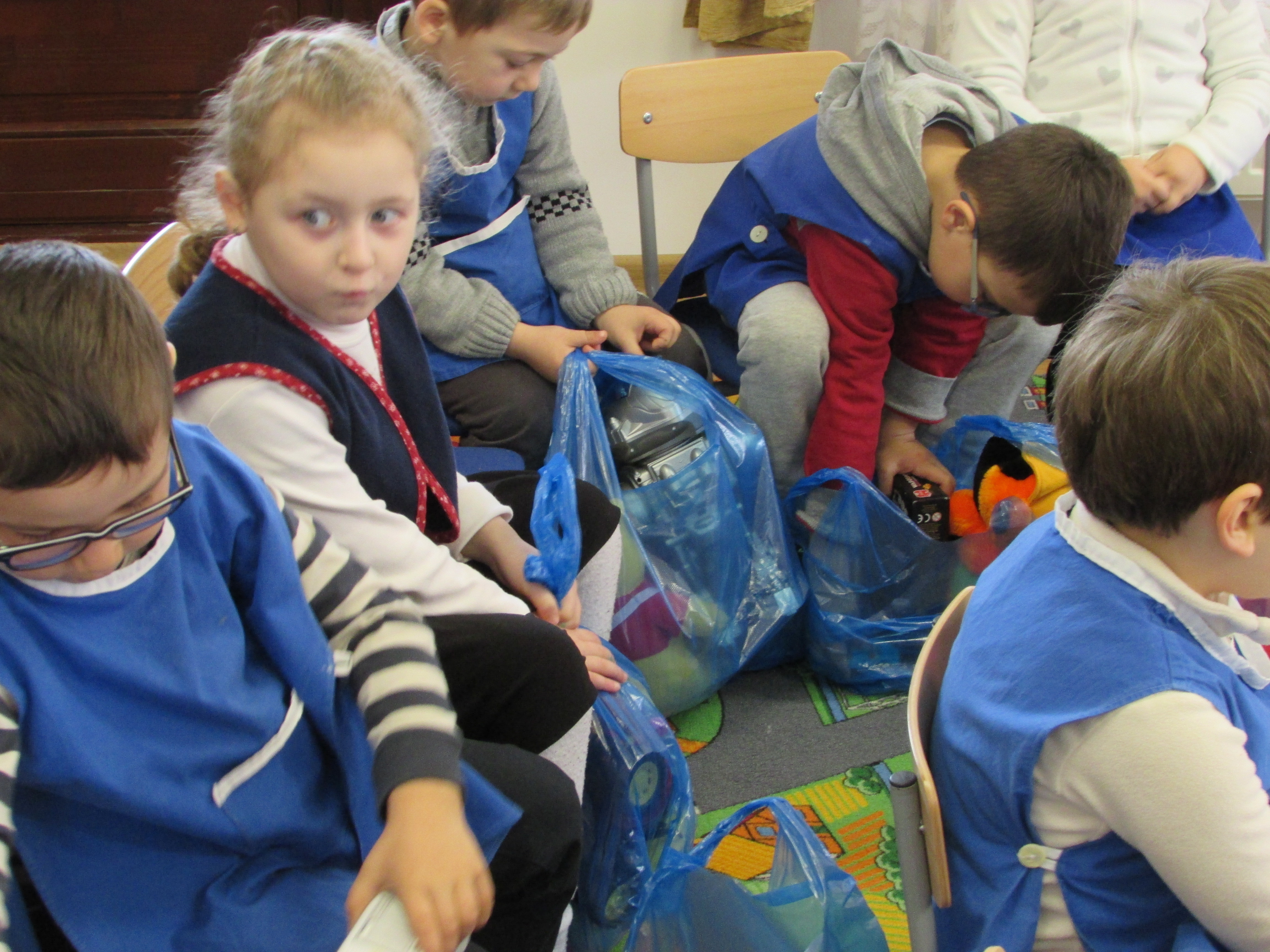 „Spital de jucării” deschis la Parohia Precista III din Piatra Neamţ