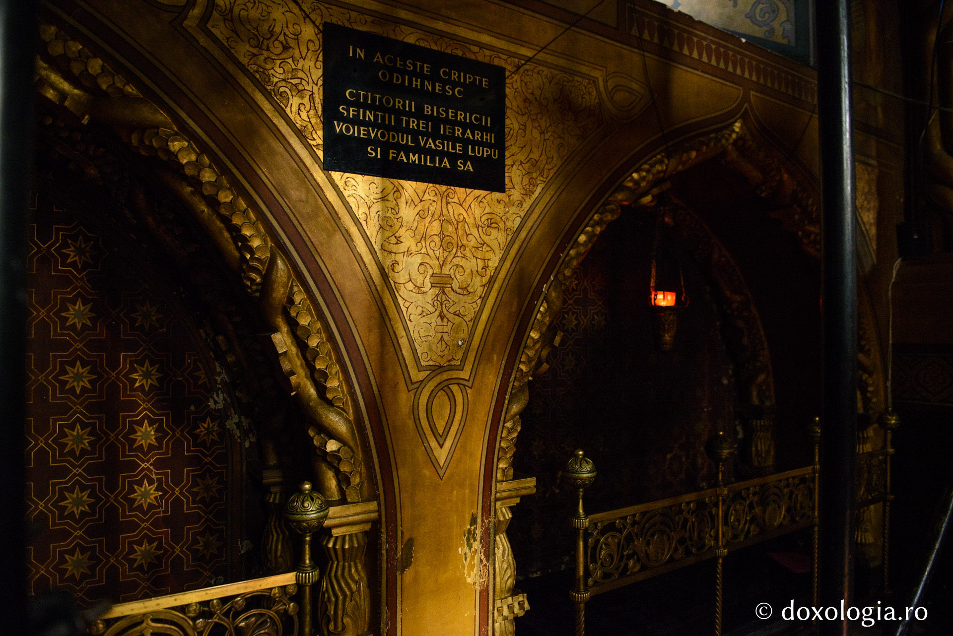 Parastas pentru ctitorul Mănăstirii „Sfinții Trei Ierarhi”