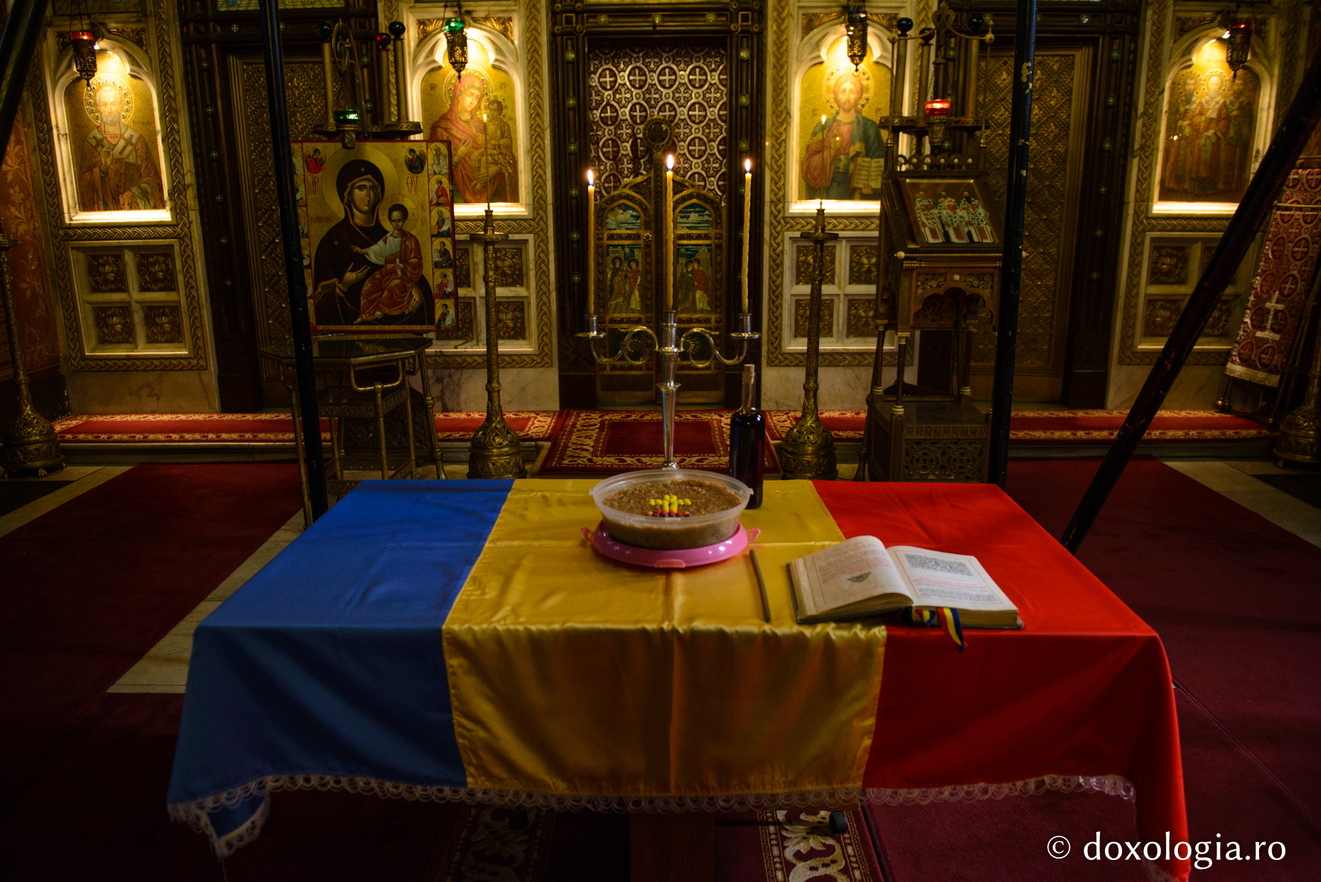 Parastas pentru ctitorul Mănăstirii „Sfinții Trei Ierarhi”