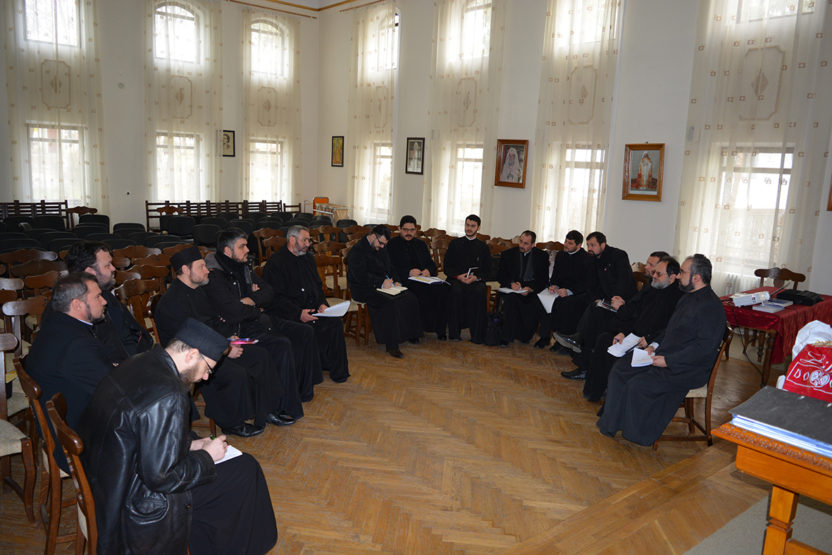 Trening catehetic în Protopopiatul Botoşani Ateliere catehetice în trei protopopiate din Arhiepiscopia Iaşilor