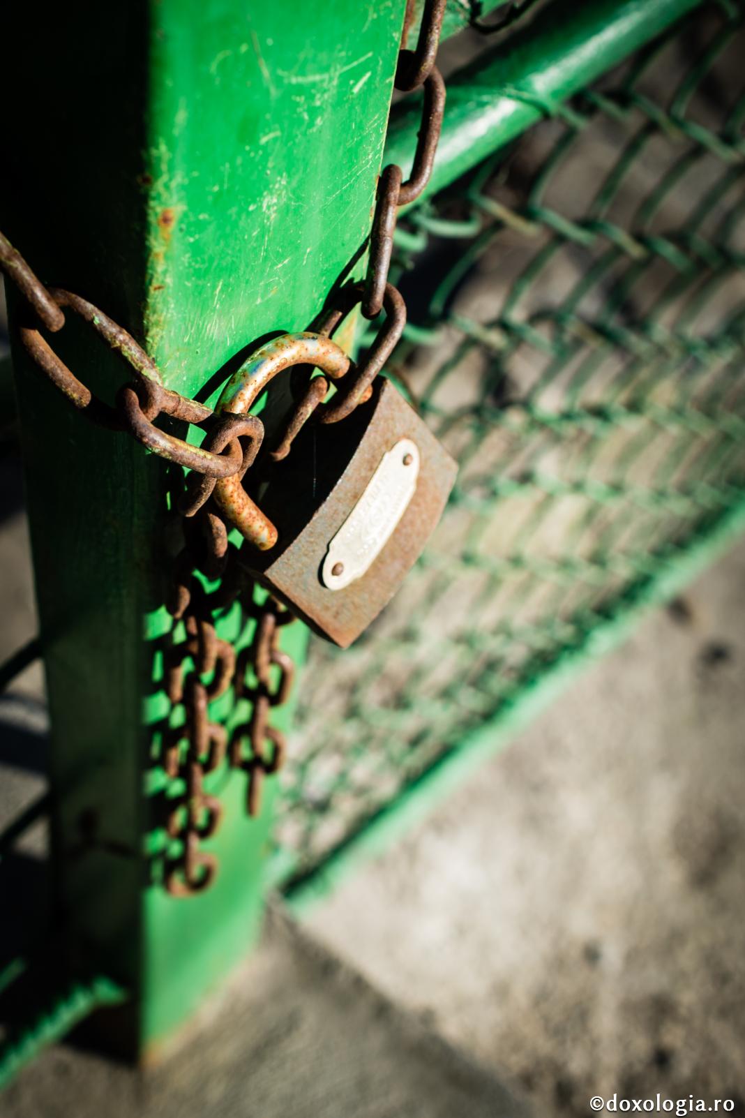 În Egipt au fost închise 50 de biserici din motive de securitate