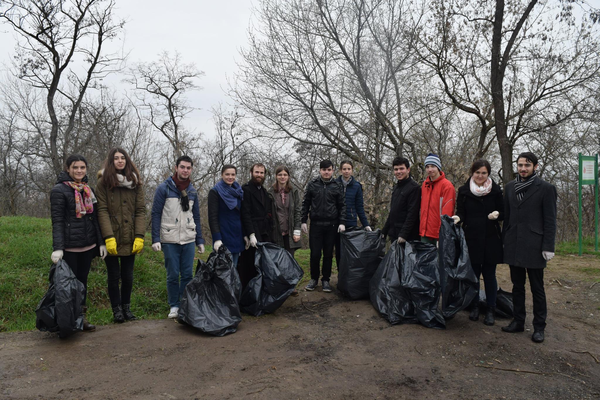Voluntariat pentru un mediu mai curat
