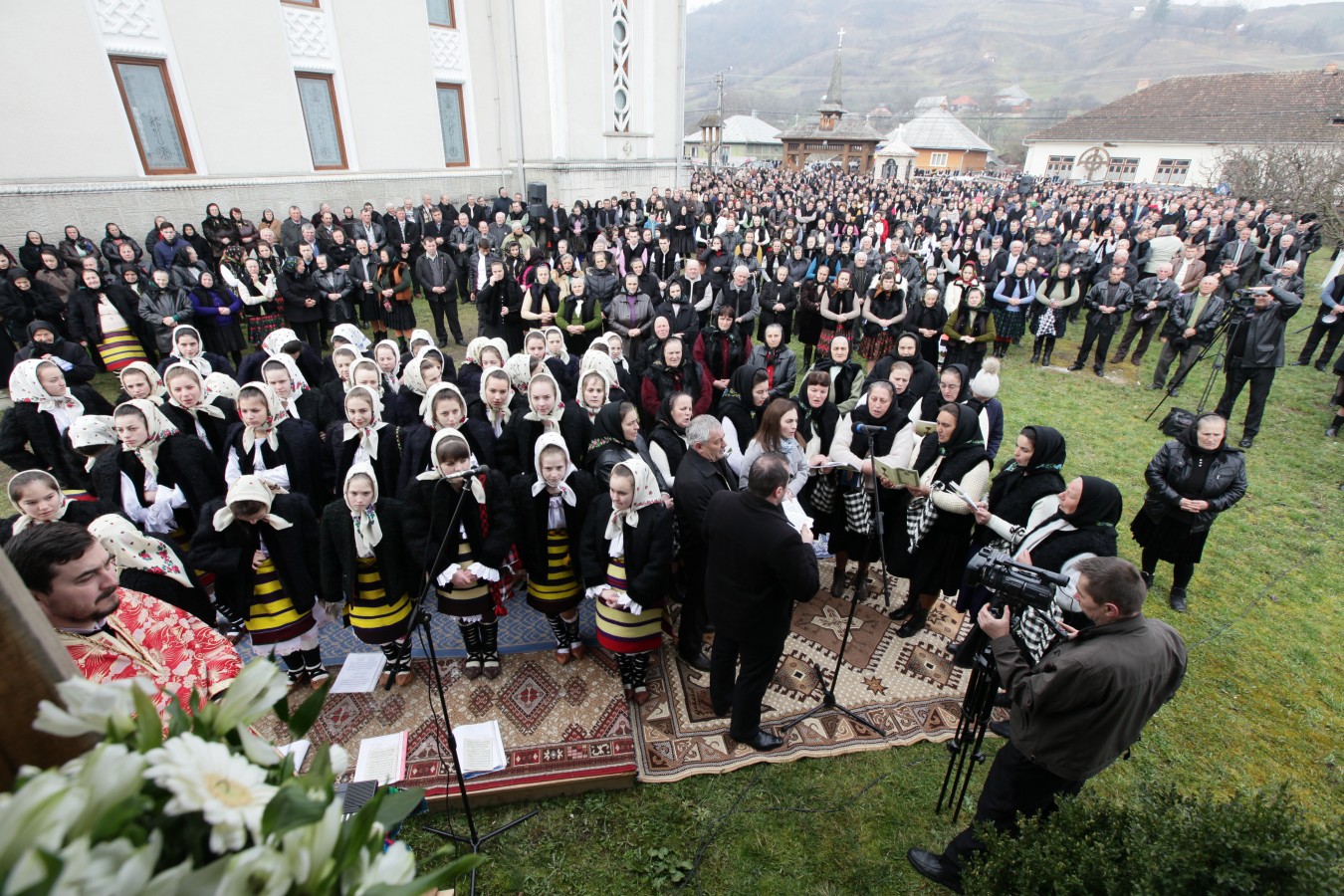 Înaltpreasfinţitul Iustin Sigheteanul a slujit la biserica din Ieud