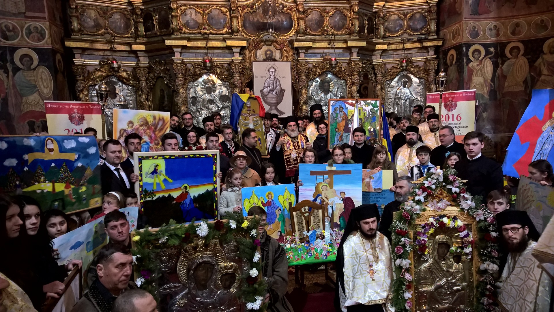 Procesiune impresionantă în cetatea Romanului