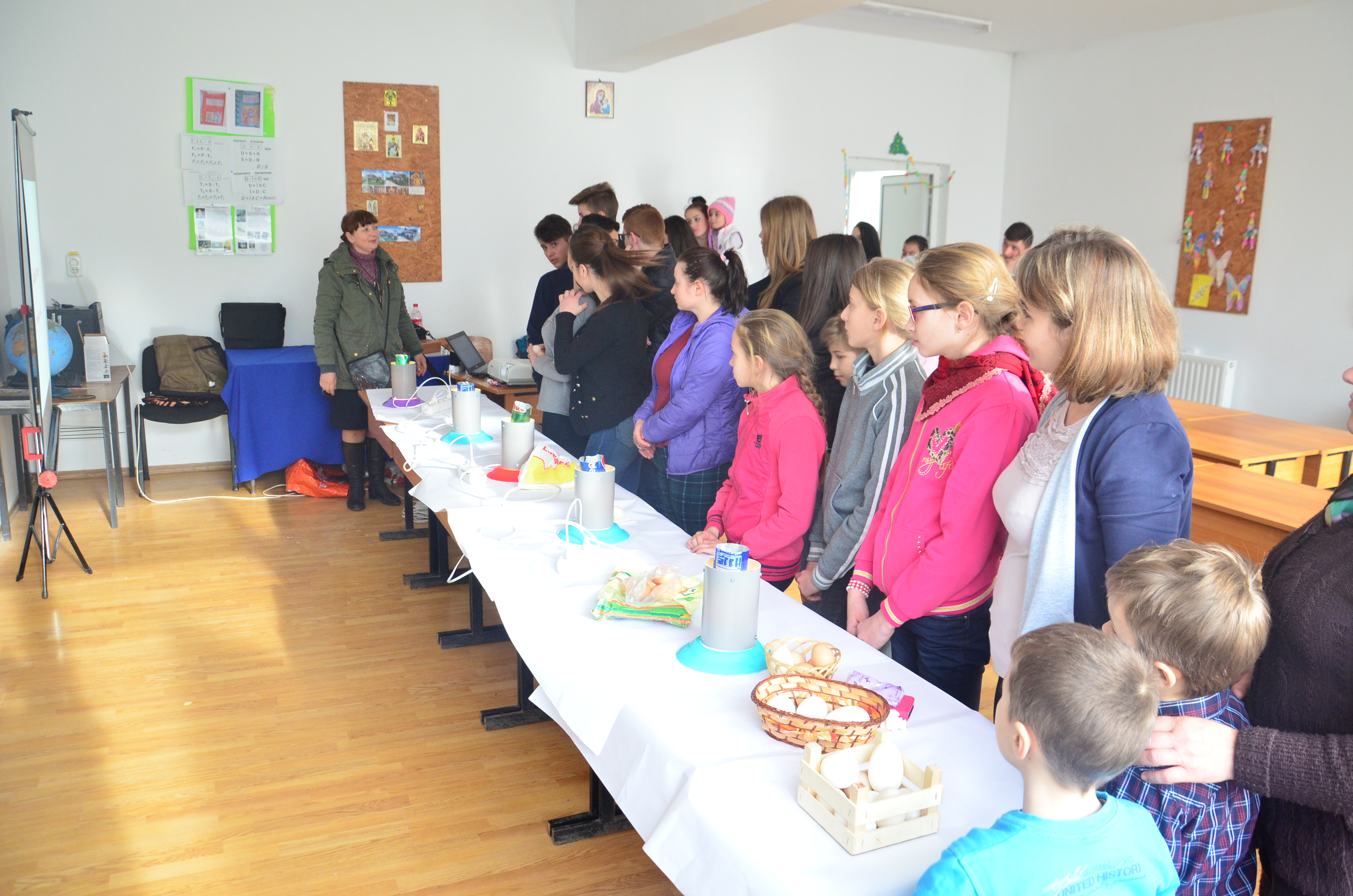 Parohia Todireşti II derulează Campania „Vin Paștile”