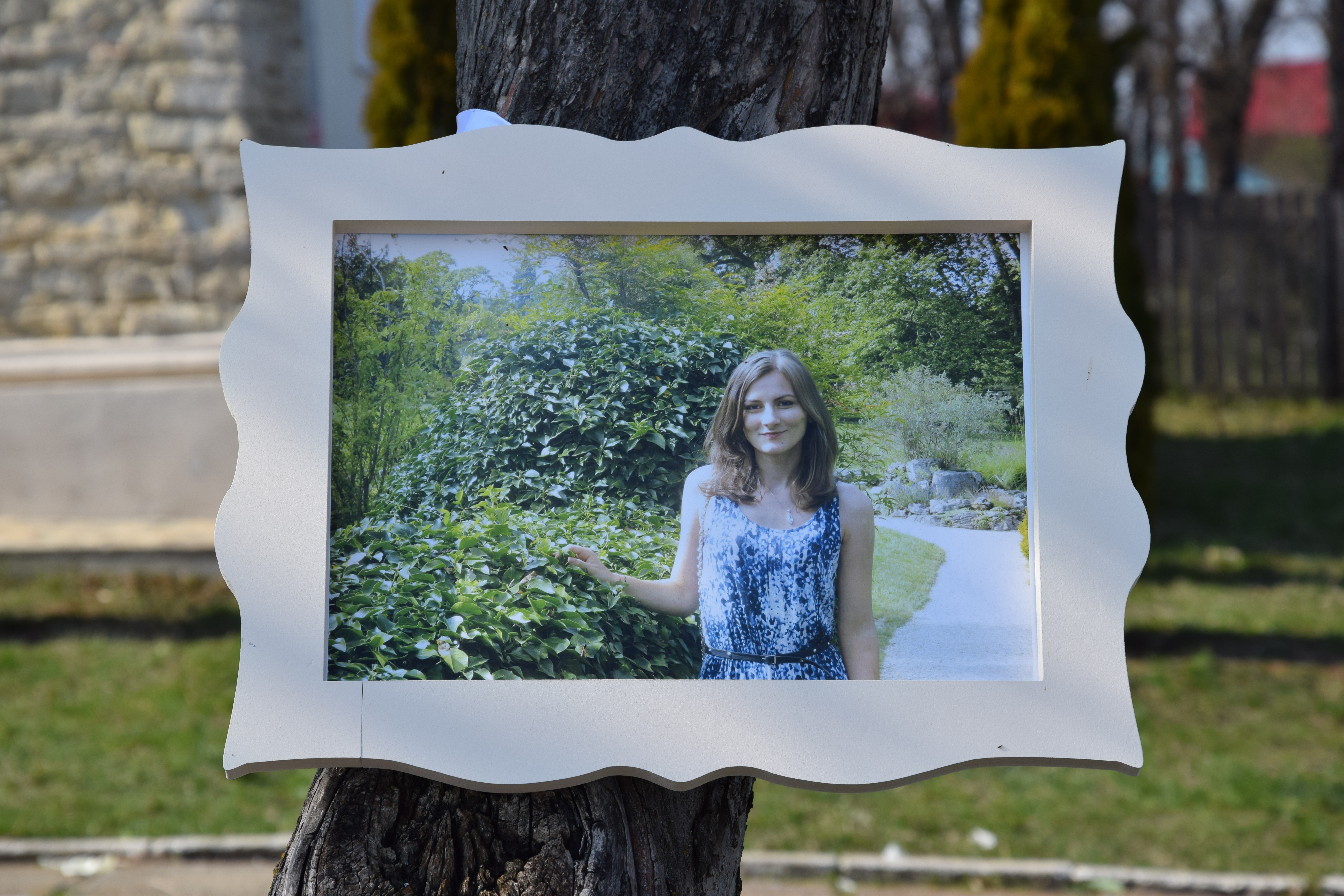 Mitropolitul Moldovei și Bucovinei, prezent la înmormântarea studentei Veronica Matcovici Mitropolitul Moldovei și Bucovinei, prezent la înmormântarea studentei Veronica Matcovici