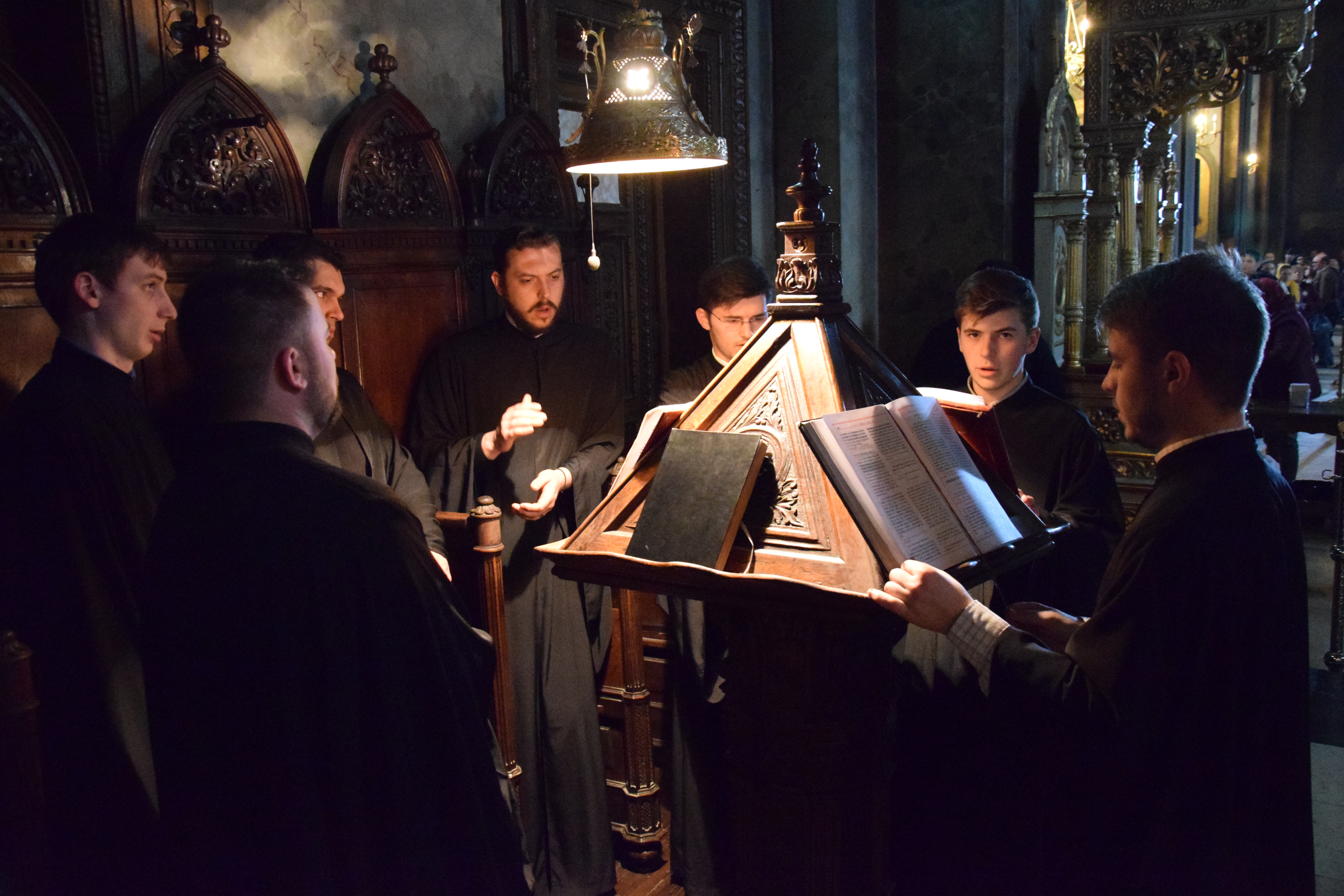 „Inima, centrul vieții spirituale, prin multă mâncare și băutură, nu-L mai cunoaște și nu-L mai înțelege pe Domnul”