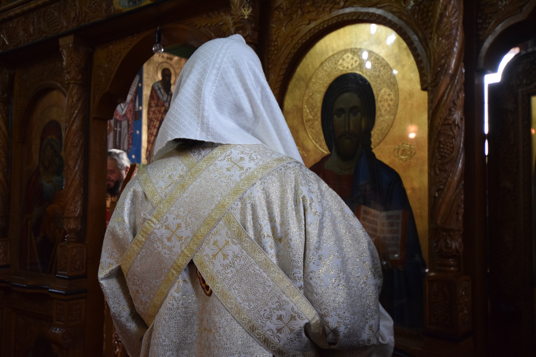 IPS Mitropolit Teofan, la Mănăstirea Almaș: „Orice încălcare a poruncii lui Dumnezeu îl face pe om neputincios” IPS Mitropolit Teofan, la Mănăstirea Almaș: „Orice încălcare a poruncii lui Dumnezeu îl face pe om neputincios”