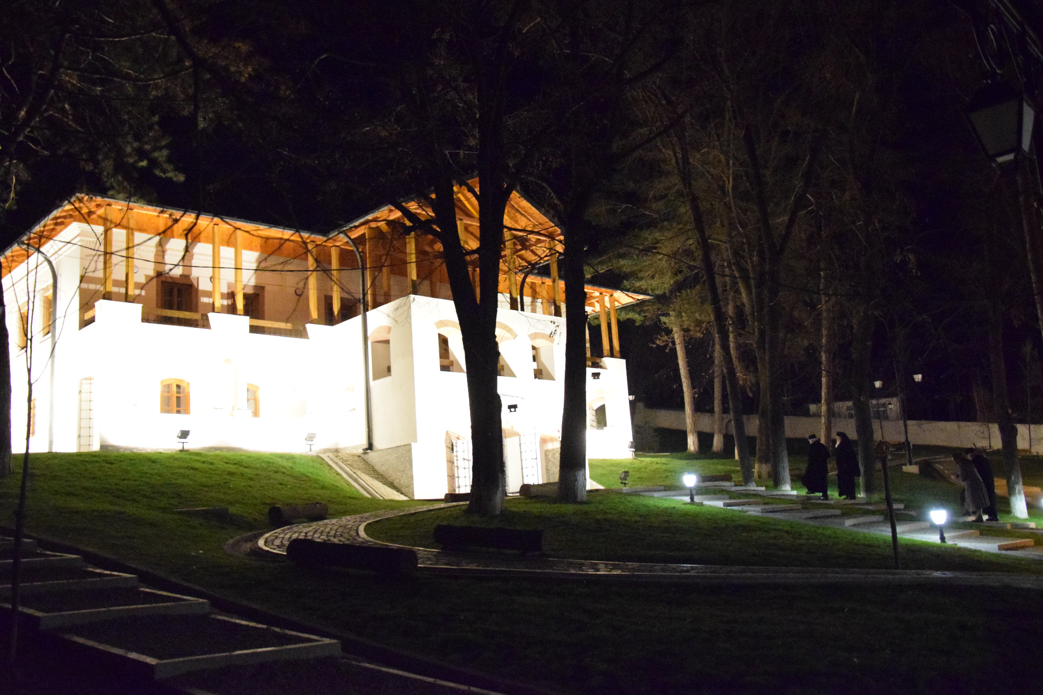 Vizită arhierească în Parohia Buda din Botoșani Vizită arhierească în Parohia Buda din Botoșani