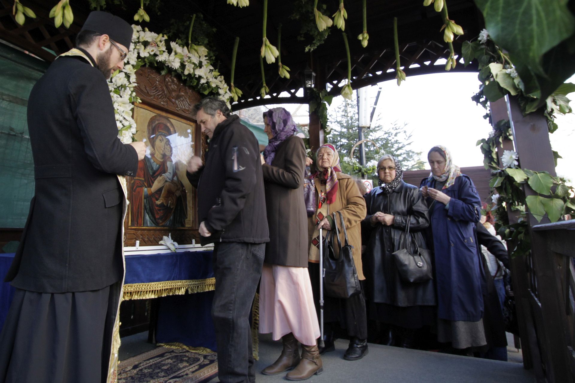 Icoana Maicii Domnului de la Catedrala Mitropolitană din Cluj a fost adusă la Bucureşti